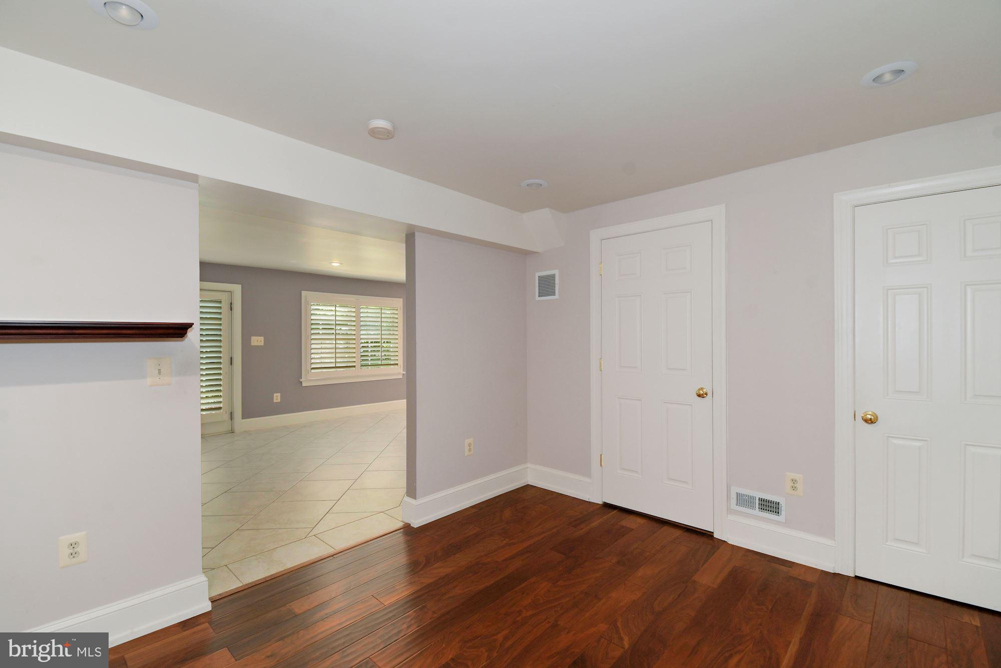 COUNTRYSIDE - Residential