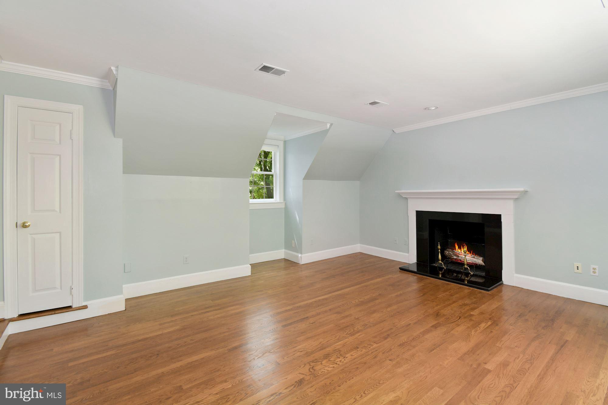 COUNTRYSIDE - Residential