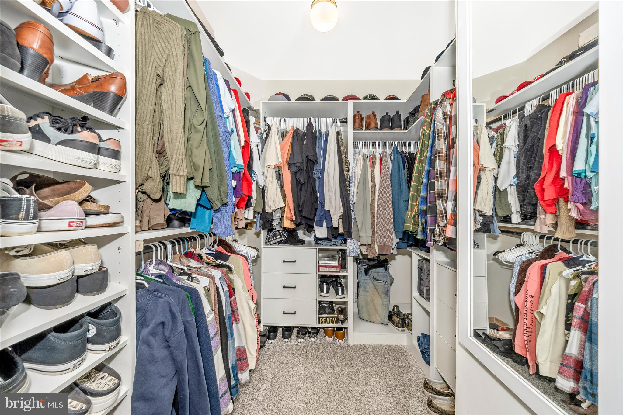 WILLOW BROOK - Residential