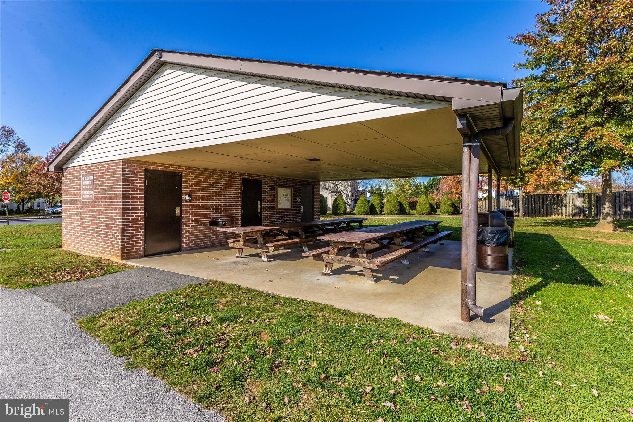 WILLOW BROOK - Residential