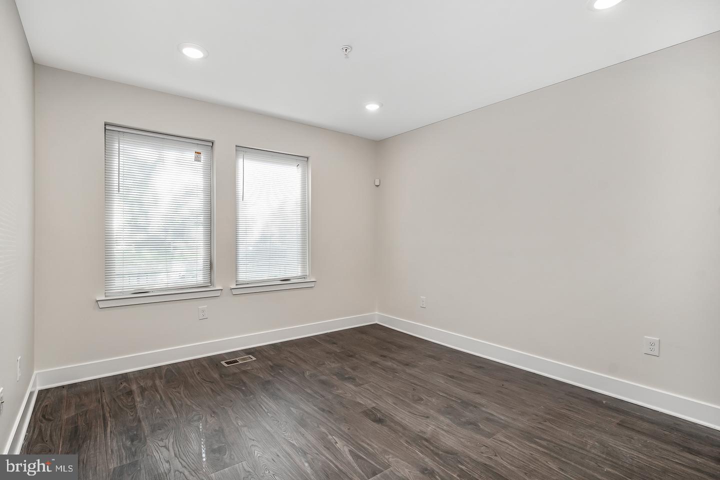 STANTON - Residential Lease