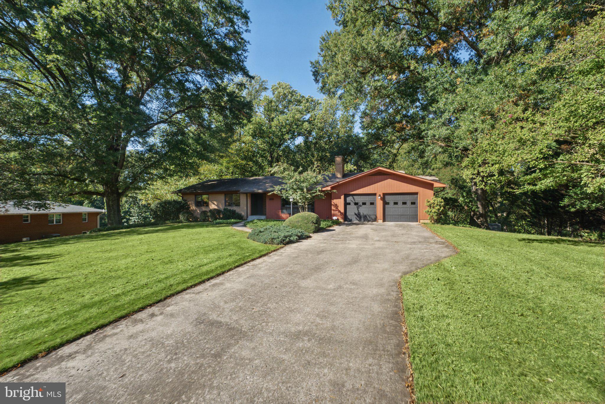 100 QUAINT ACRES DRIVE