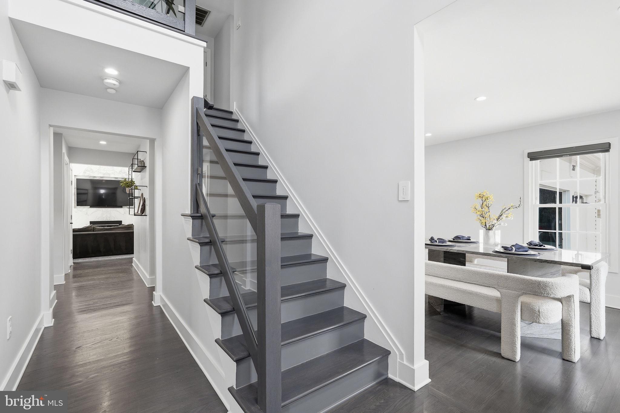 WASHINGTONIAN WOODS - Residential