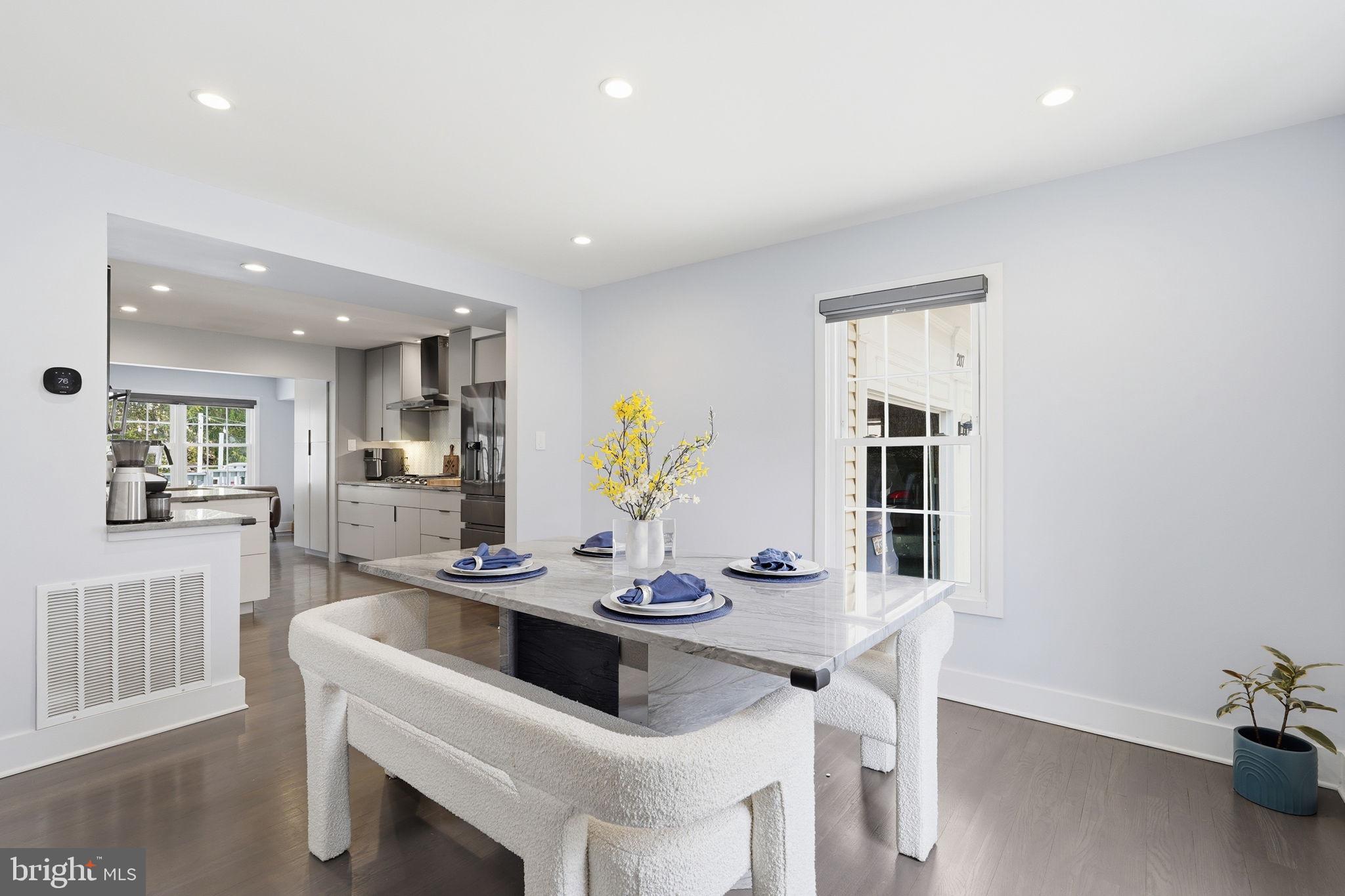 WASHINGTONIAN WOODS - Residential