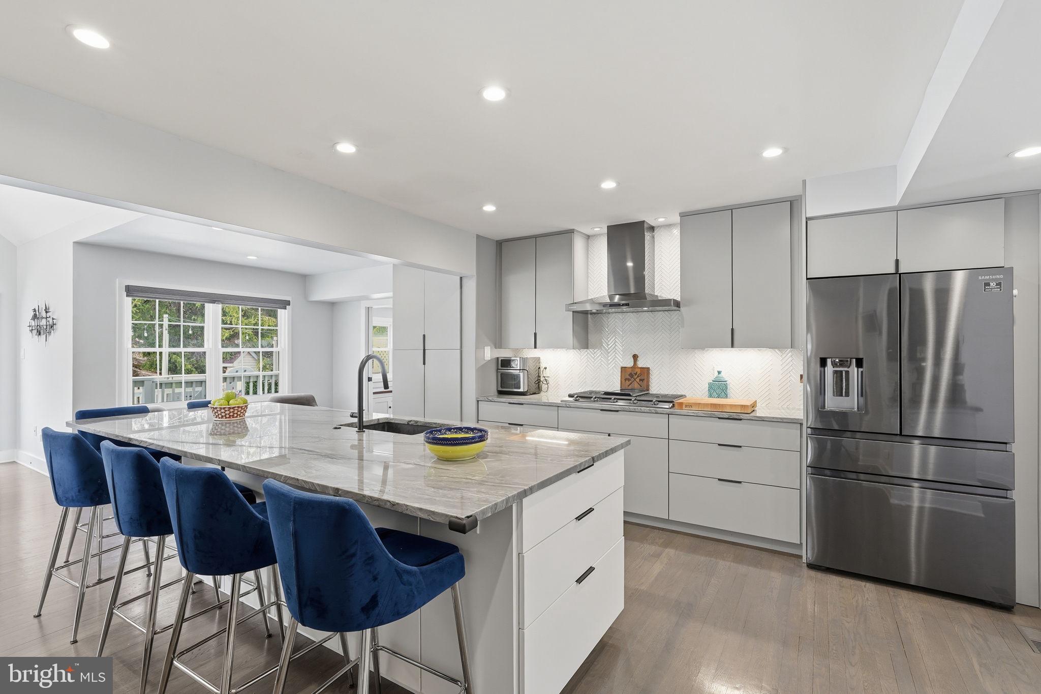 WASHINGTONIAN WOODS - Residential