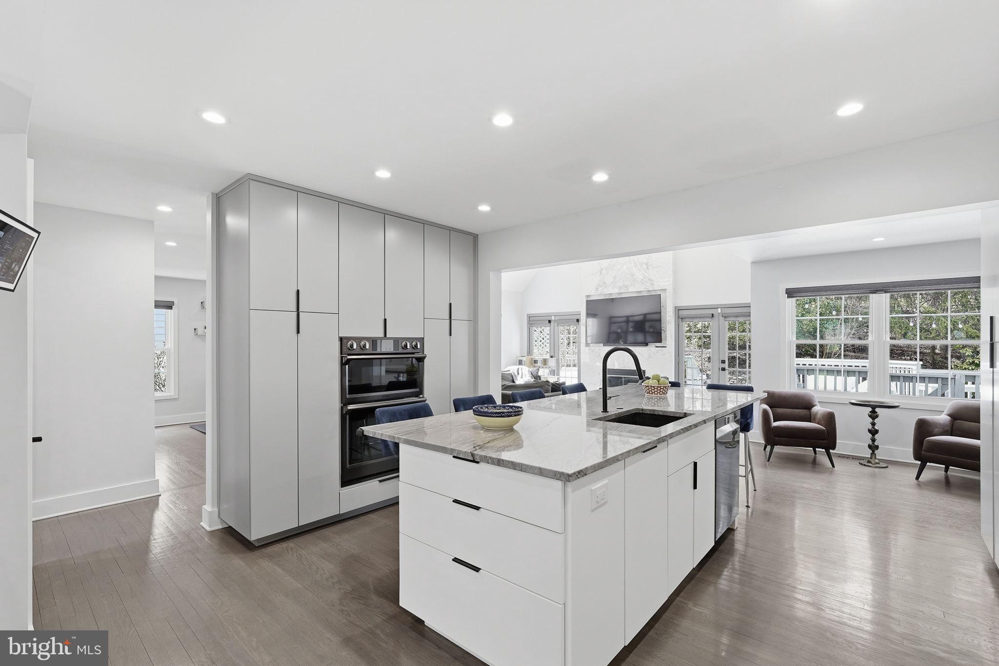 WASHINGTONIAN WOODS - Residential