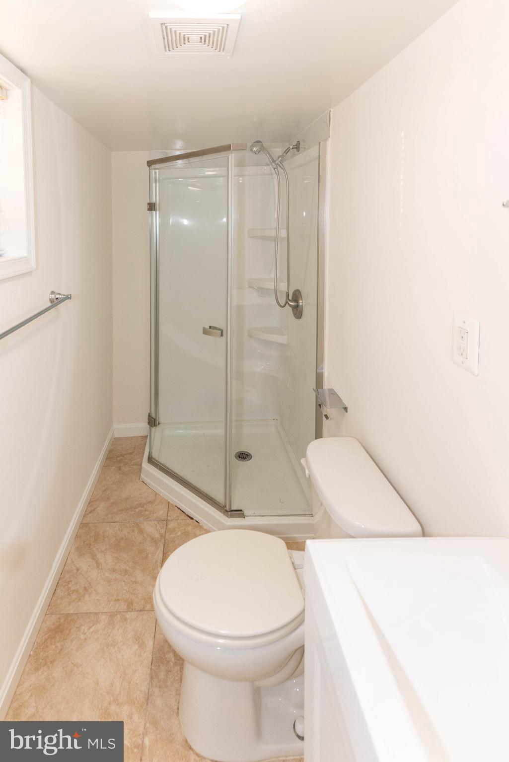 GLENARDEN WOODS - Residential