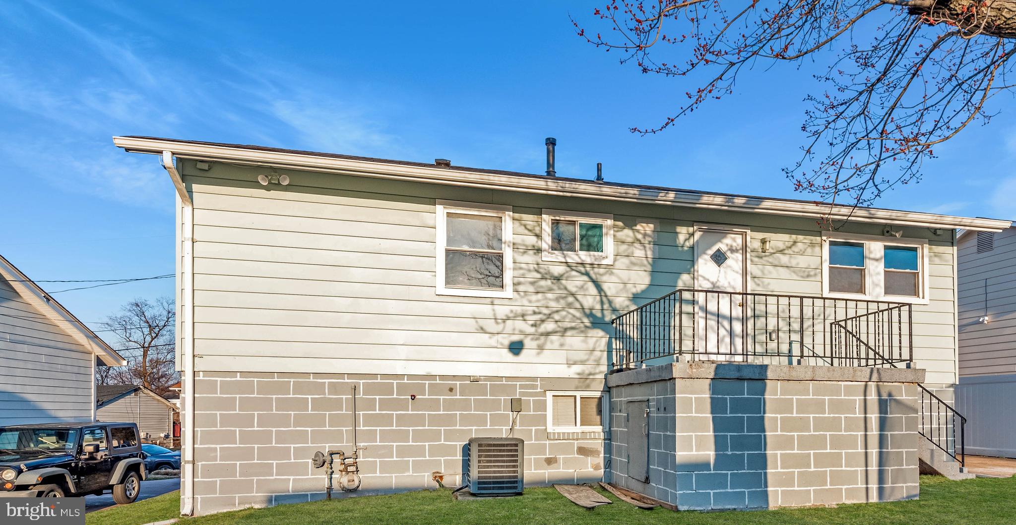 GLENARDEN WOODS - Residential