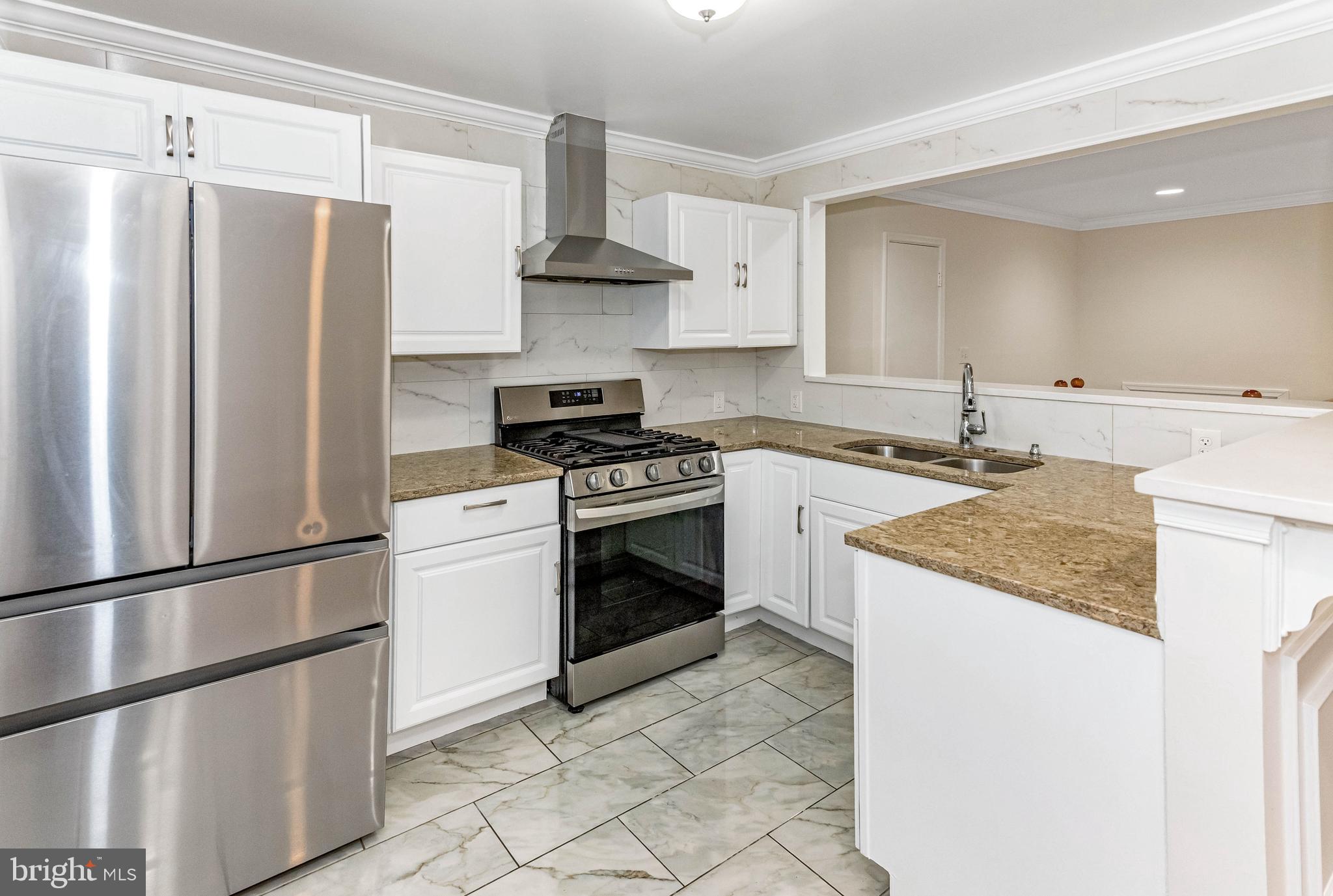 GLENARDEN WOODS - Residential