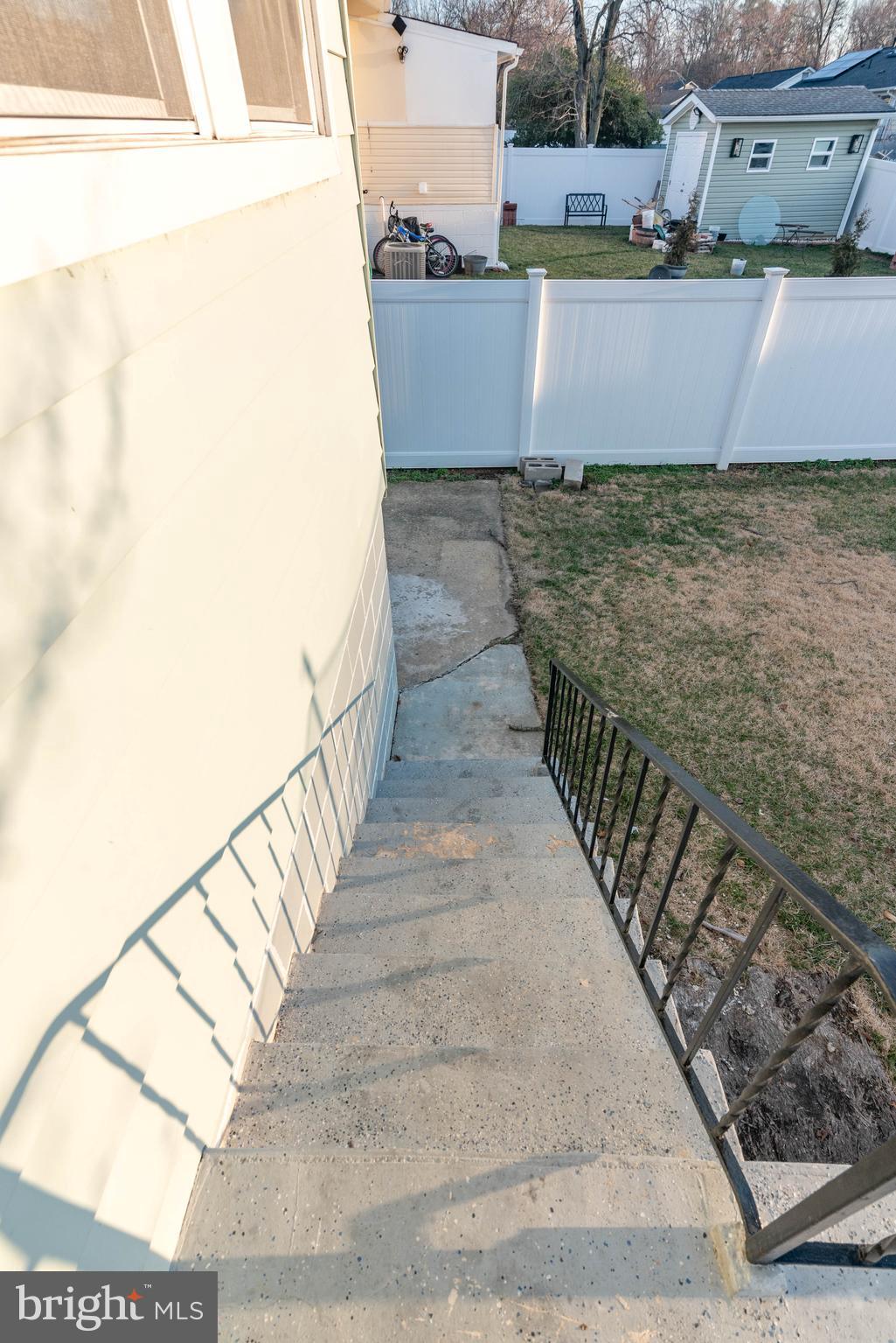 GLENARDEN WOODS - Residential