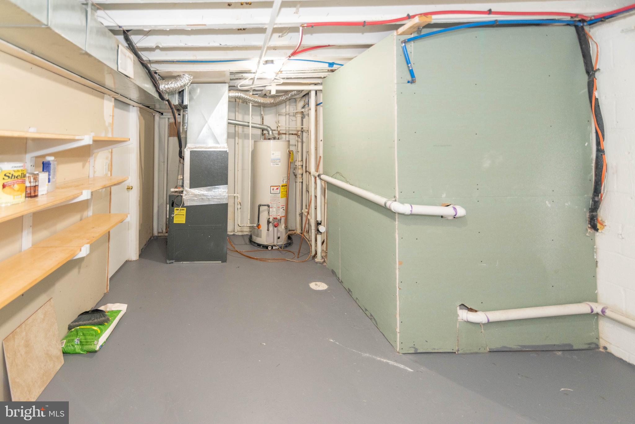 GLENARDEN WOODS - Residential