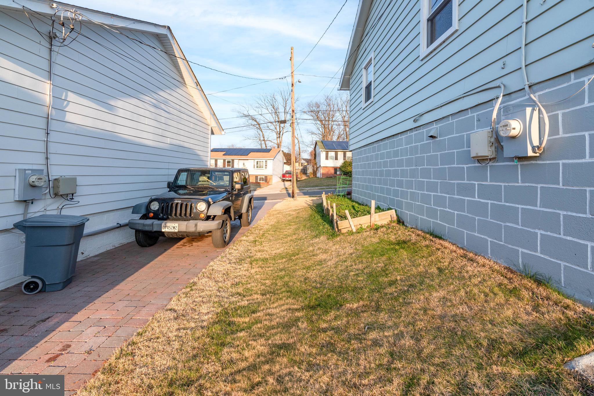 GLENARDEN WOODS - Residential