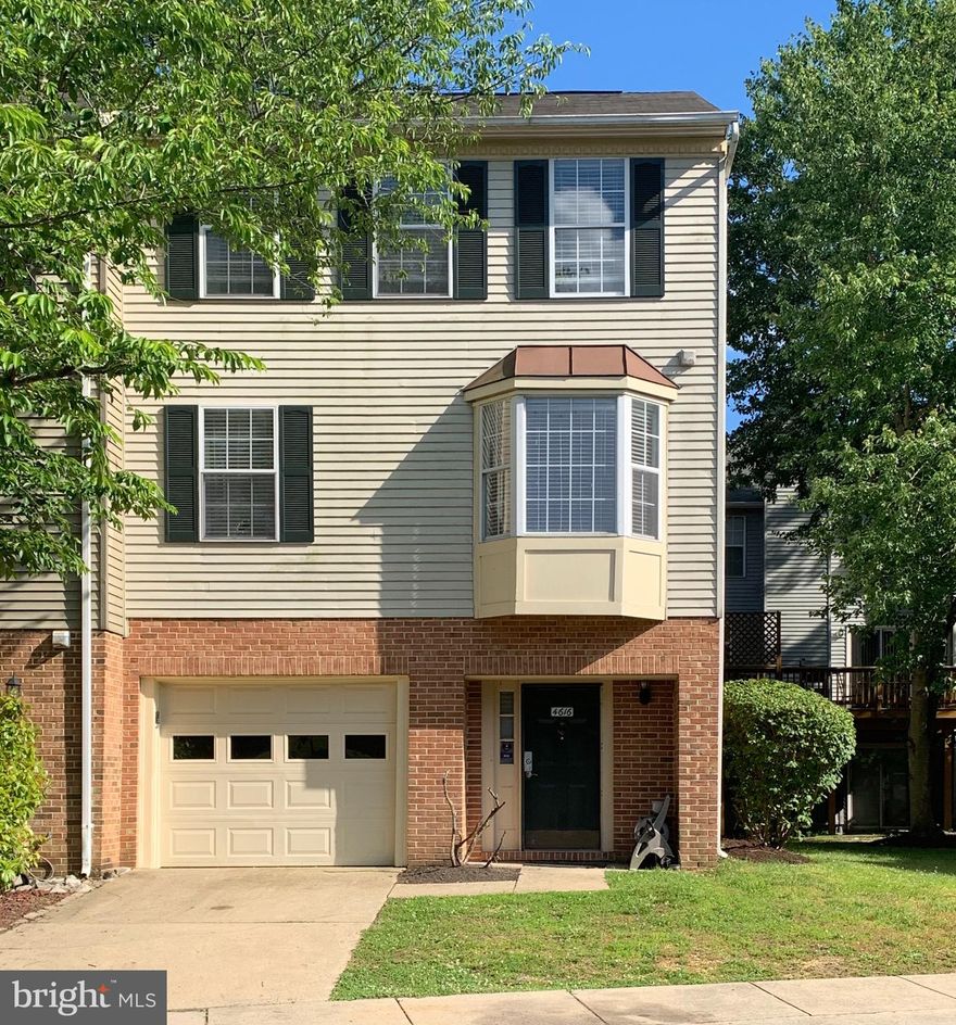 NO MORE SHOWING MULTIPLE OFFERS RECEIVED!  This thoughtfully cared for end-unit townhome is move in ready awaiting it's new owner! This home offers a spacious master bedroom with an en suite, complemented by two sizable bedrooms. As an added bonus, this property includes hardwood on the stairs and throughout the main level, which opens to an layout ideal for entertaining.