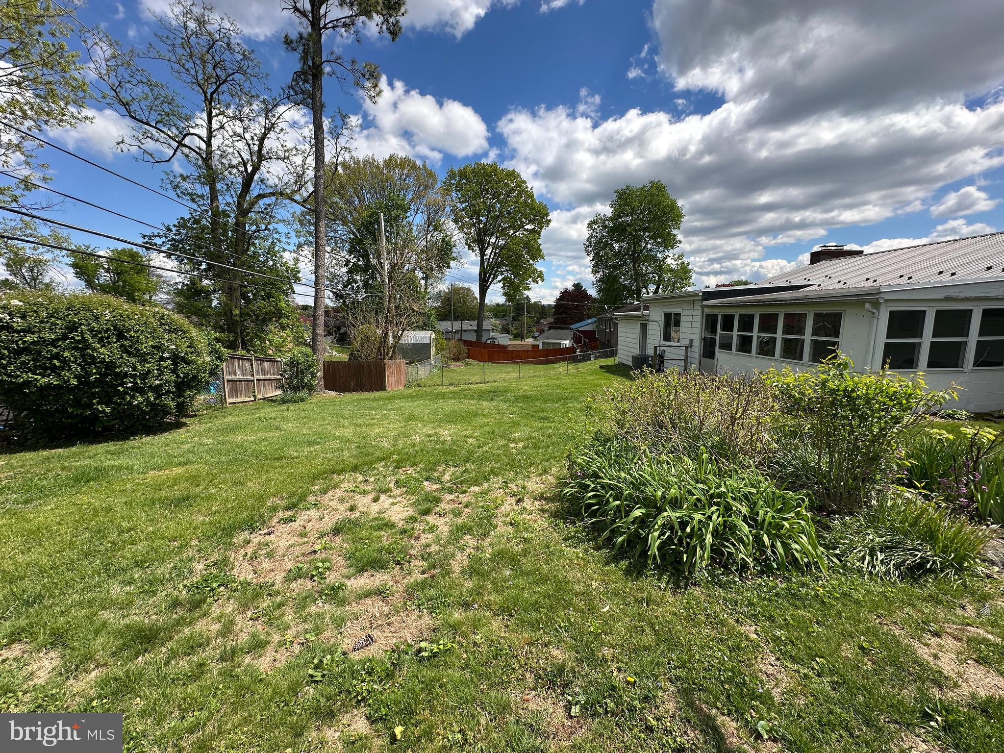 GREENBERRY HILLS - Residential