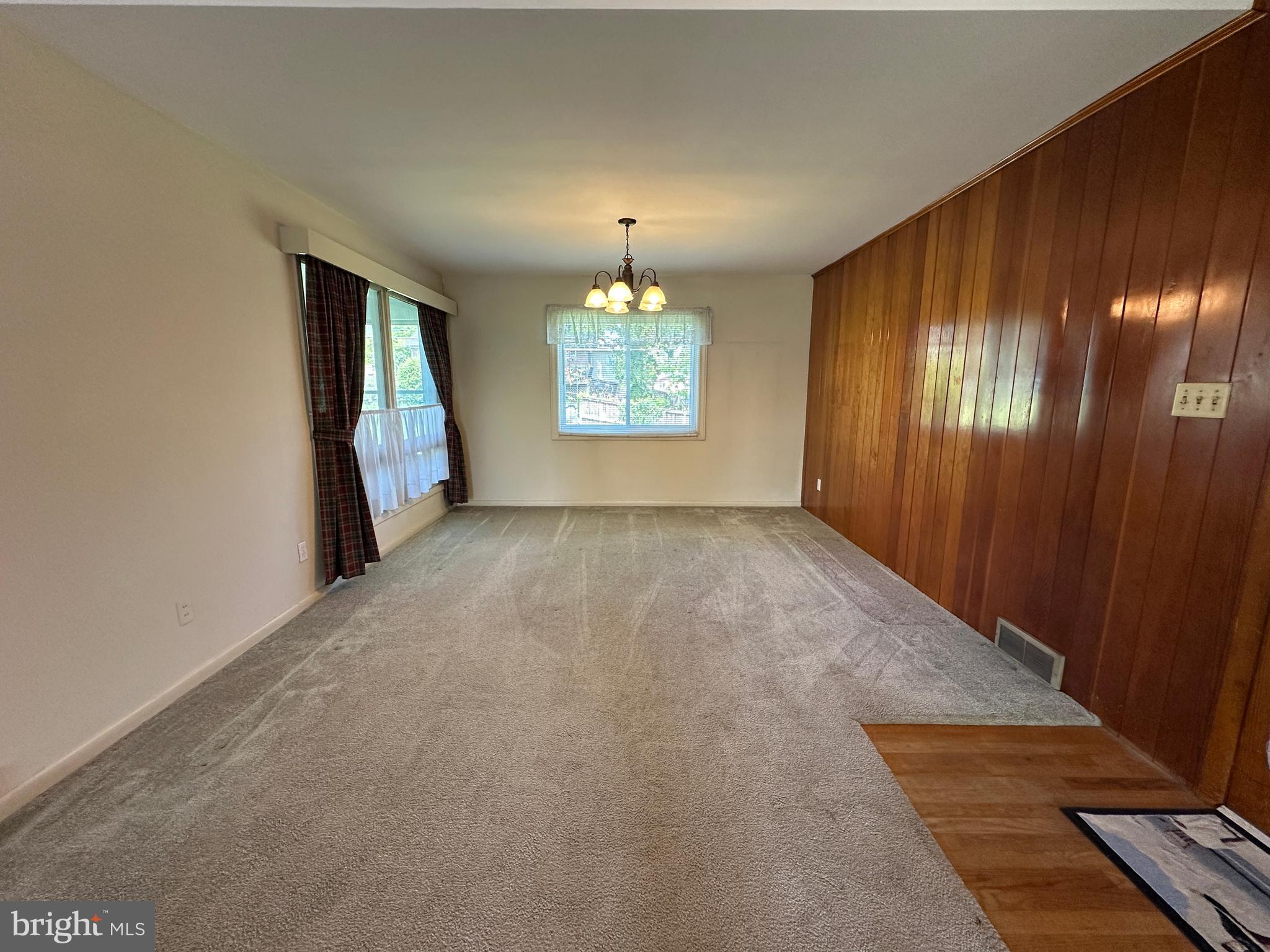 GREENBERRY HILLS - Residential