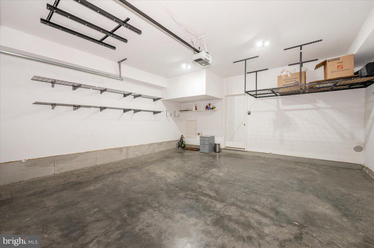 SPRING BANK - Residential