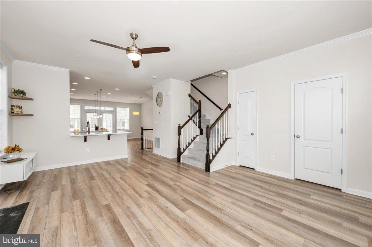 SPRING BANK - Residential