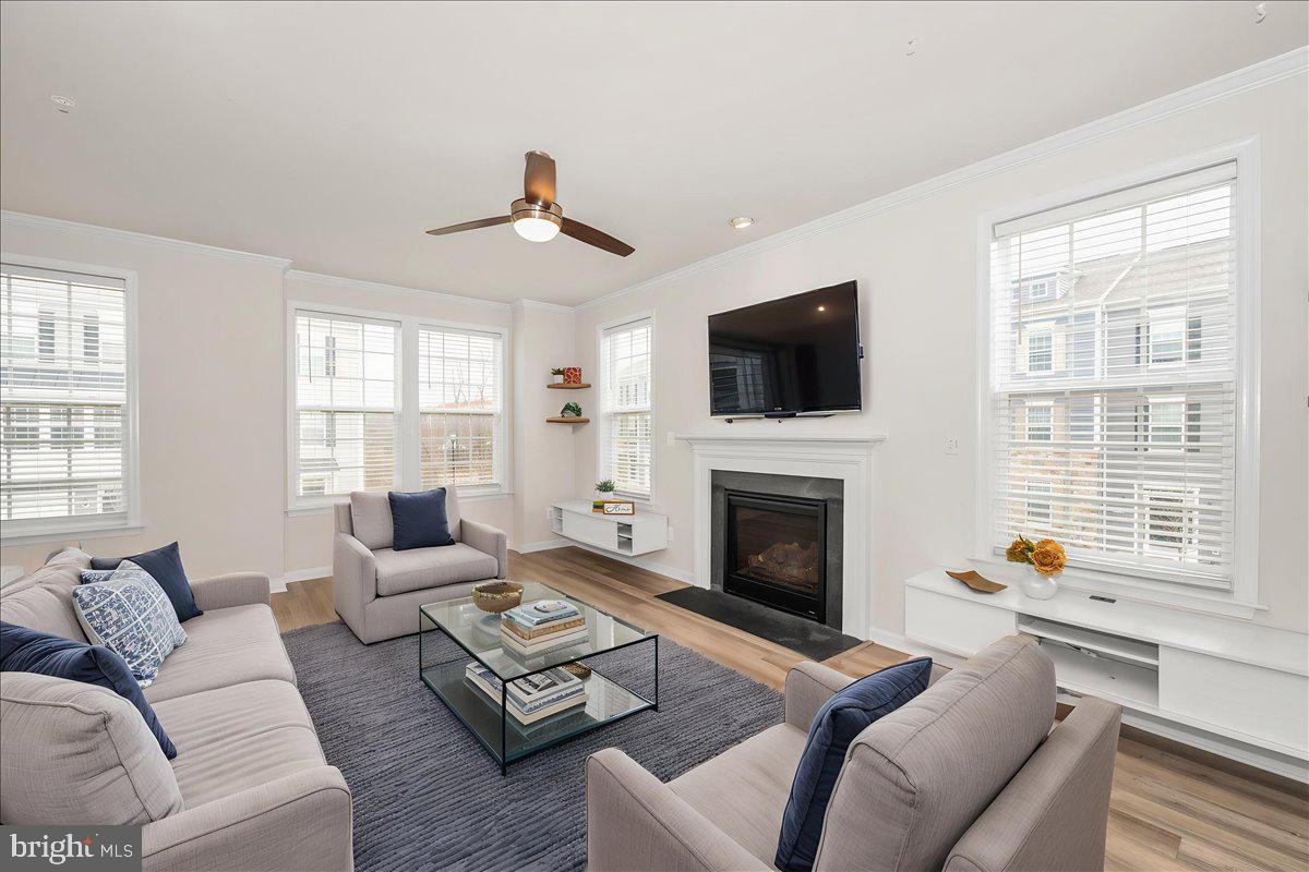 SPRING BANK - Residential