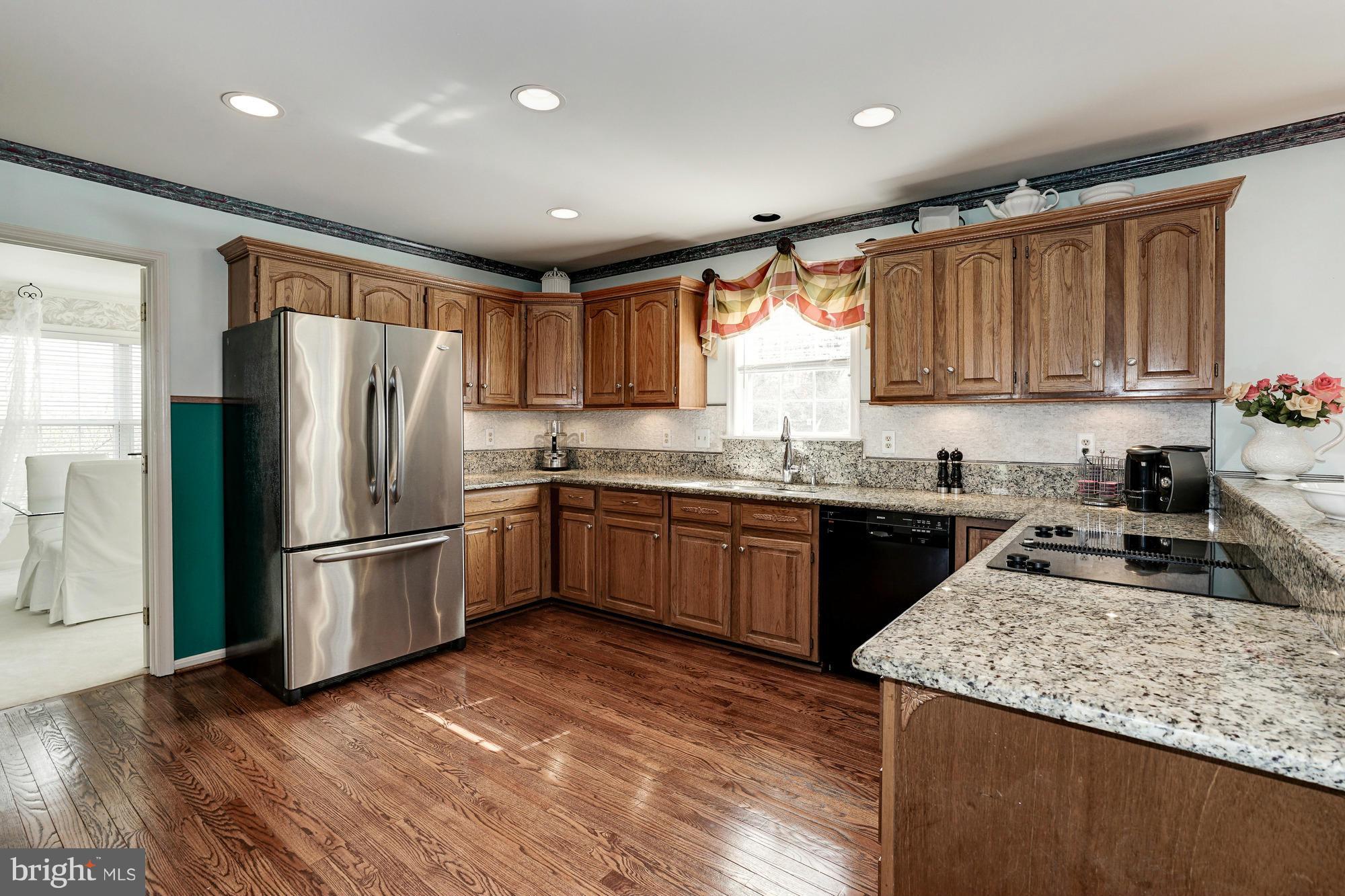 MEADOW HALL - Residential