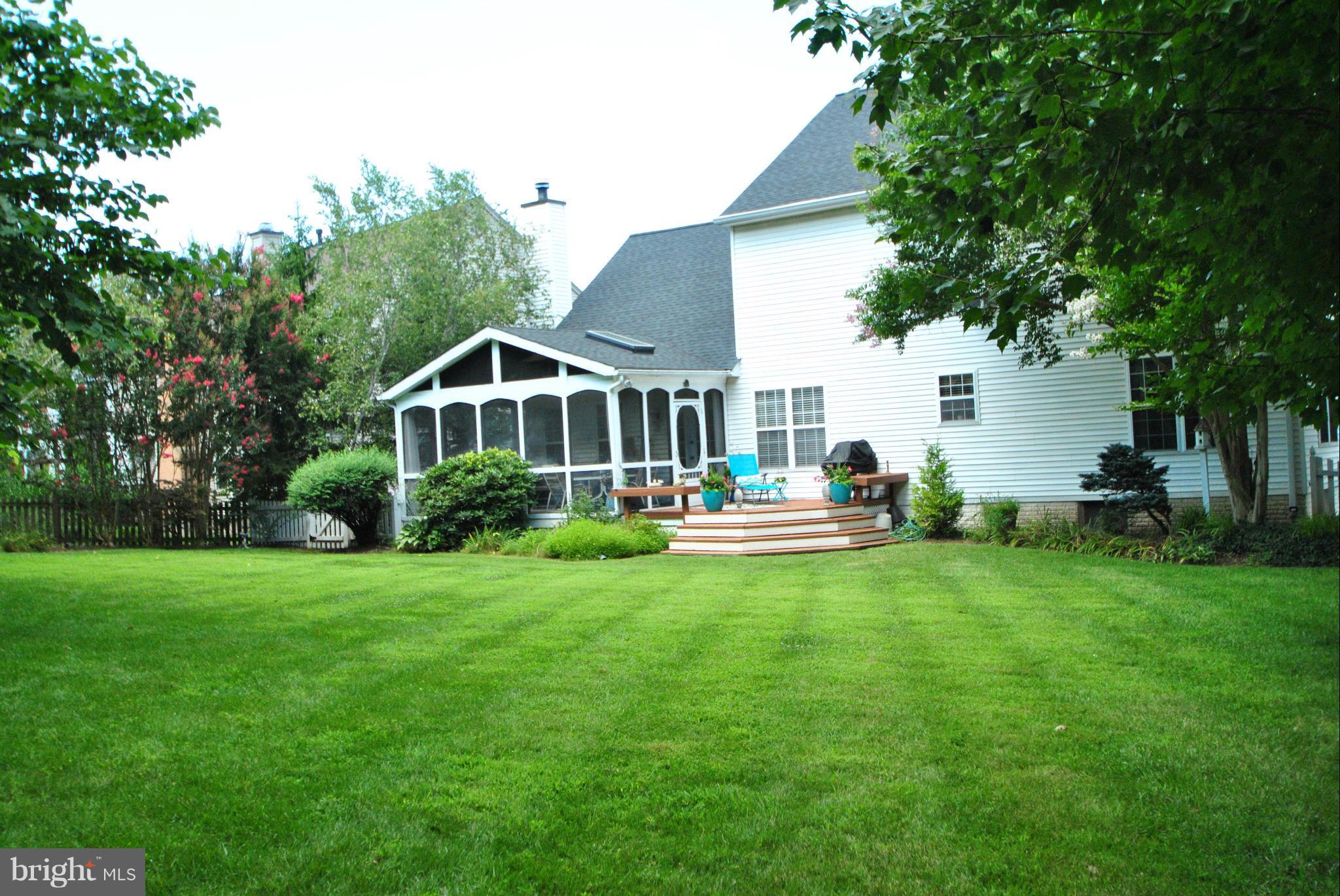 MEADOW HALL - Residential