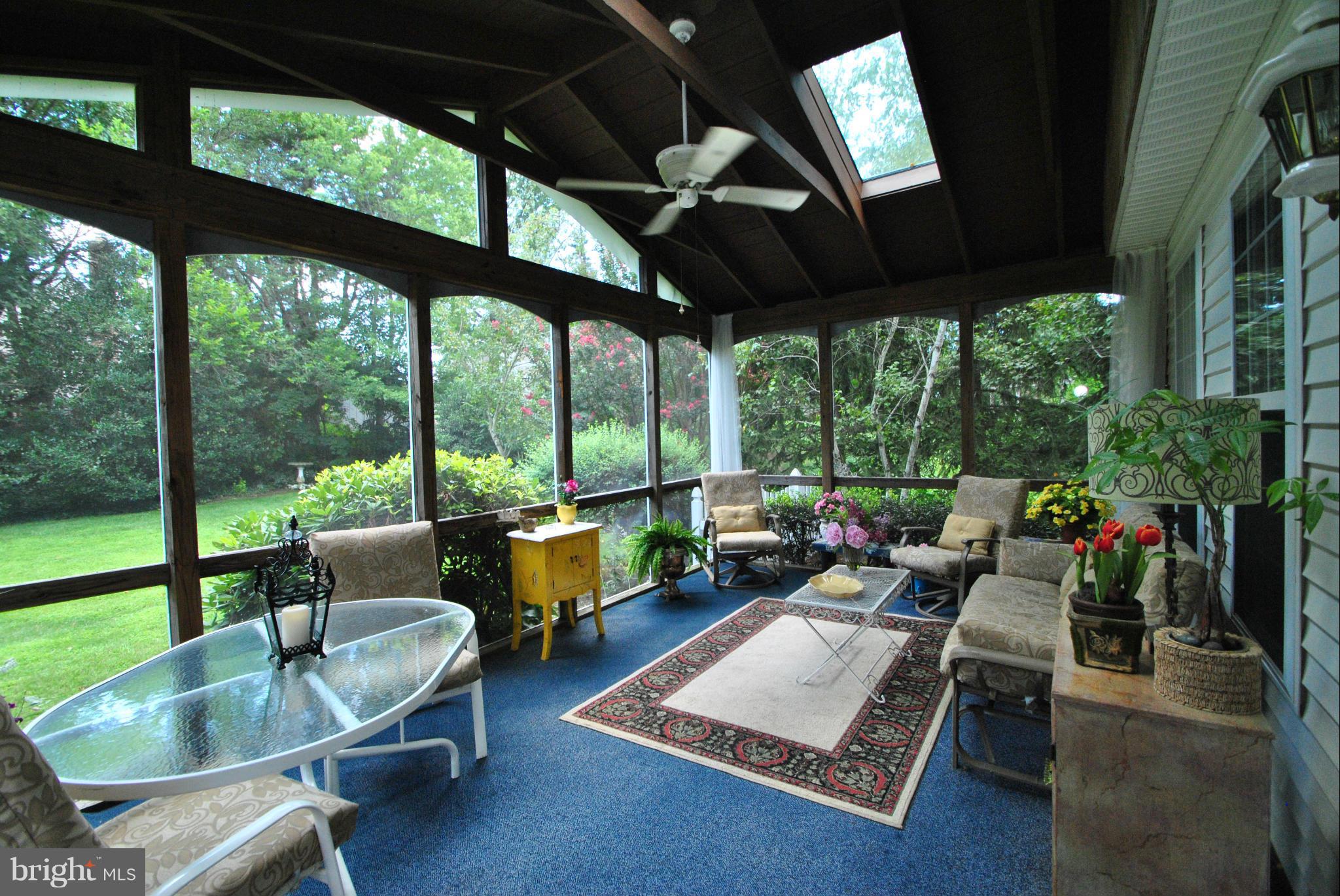 MEADOW HALL - Residential