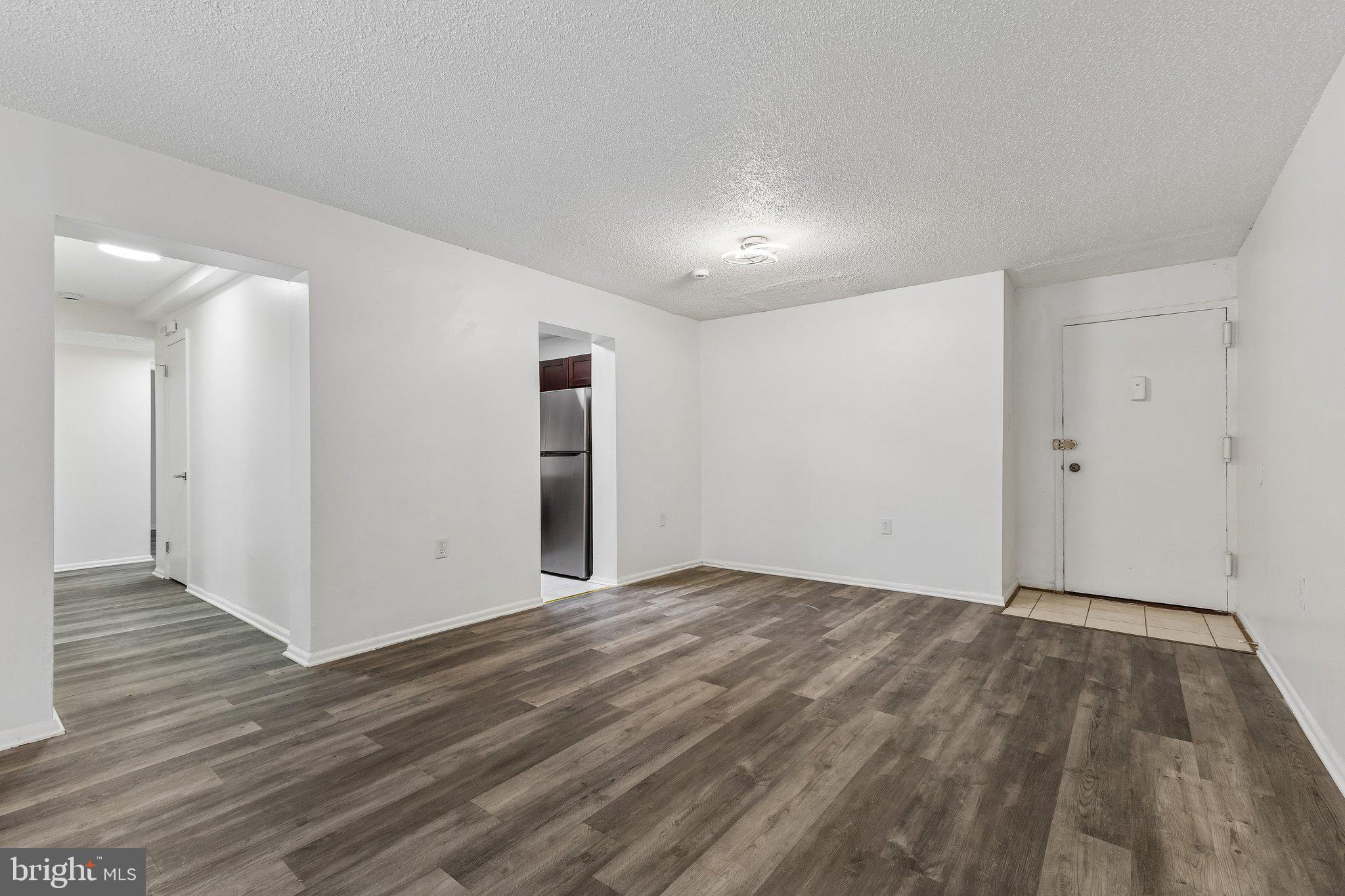 SWANN HILL CONDOMINIUMS - Residential