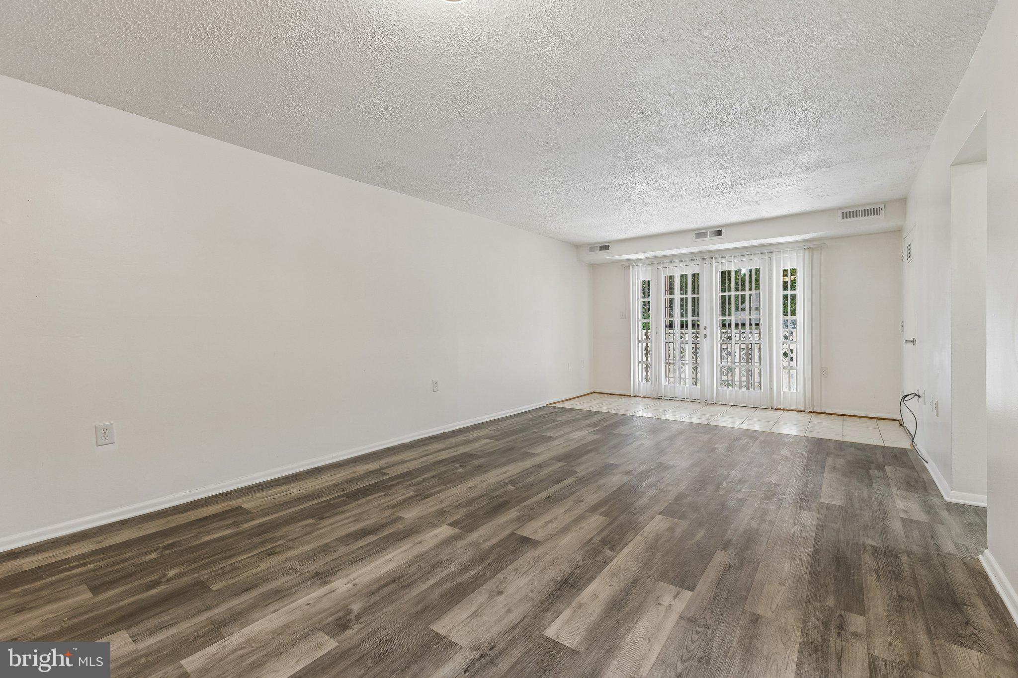 SWANN HILL CONDOMINIUMS - Residential