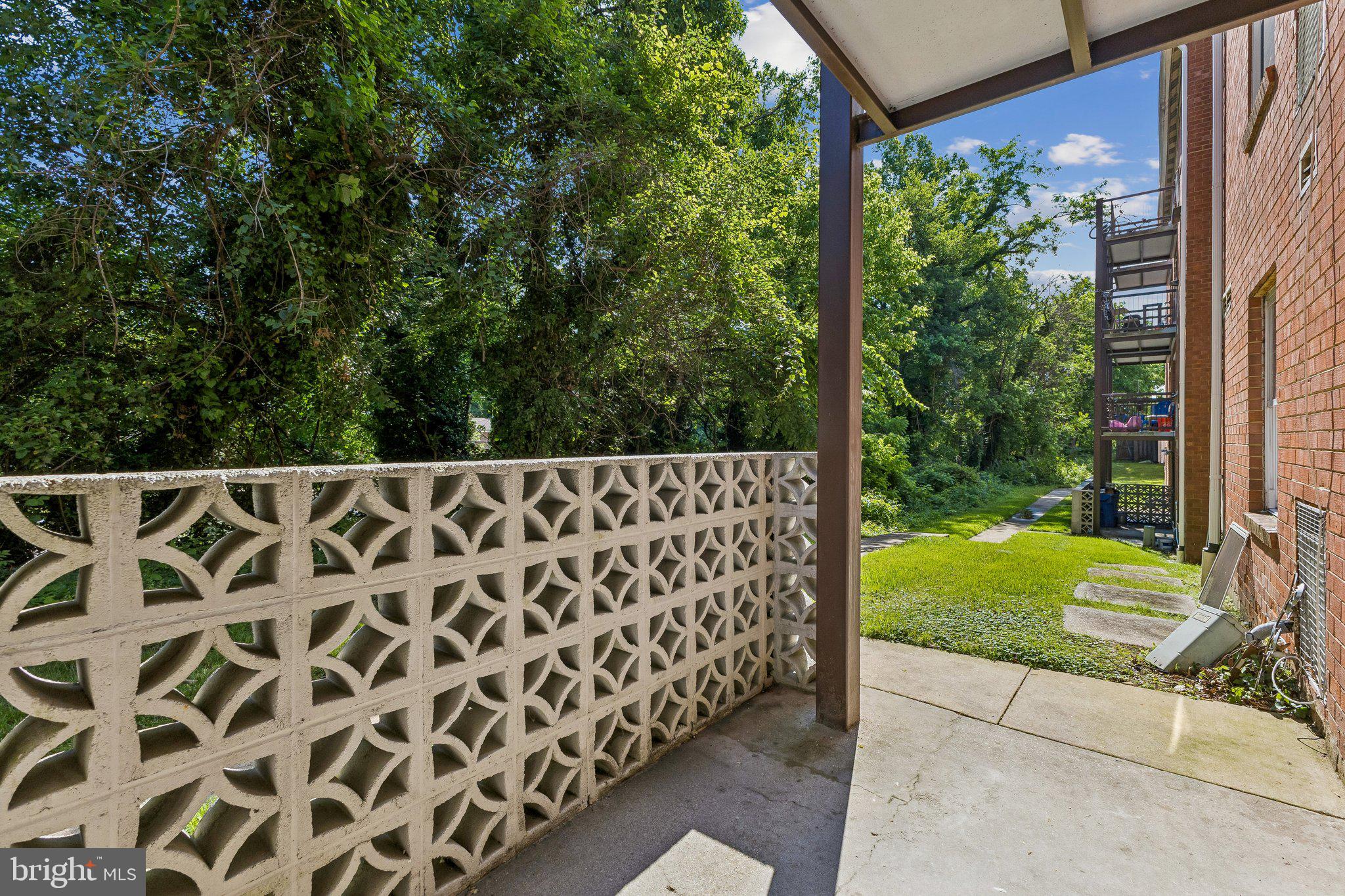 SWANN HILL CONDOMINIUMS - Residential
