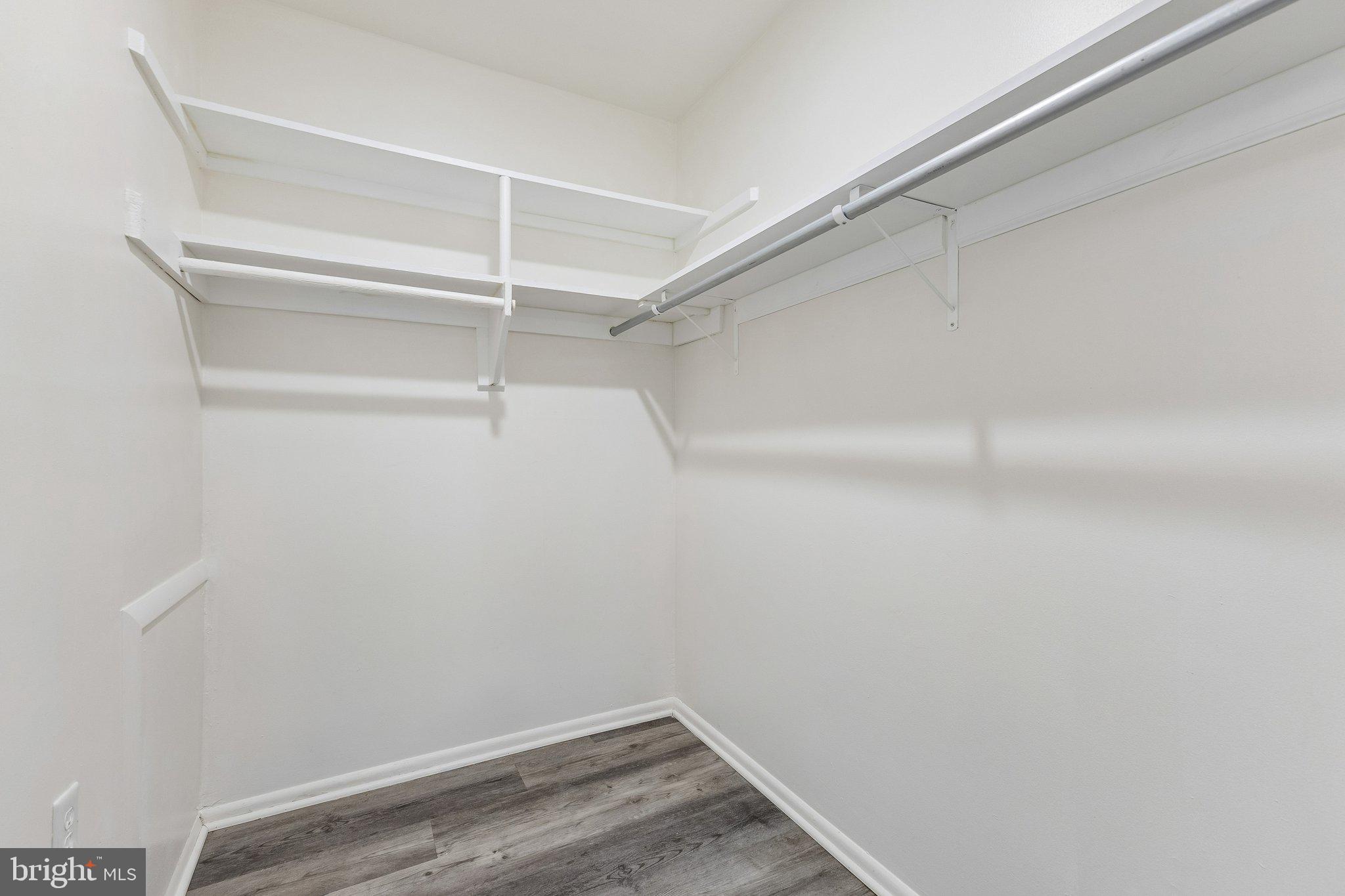 SWANN HILL CONDOMINIUMS - Residential