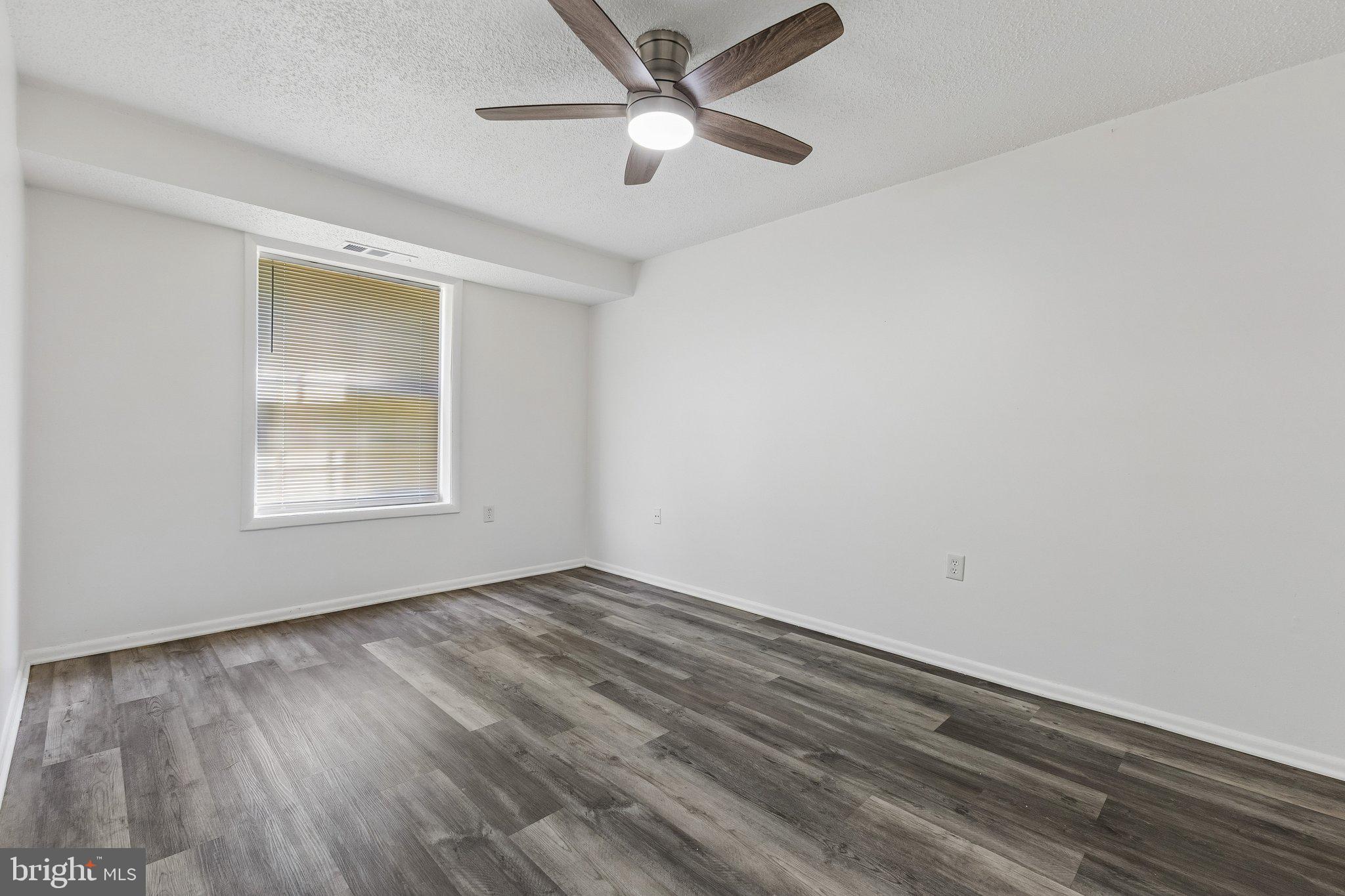 SWANN HILL CONDOMINIUMS - Residential
