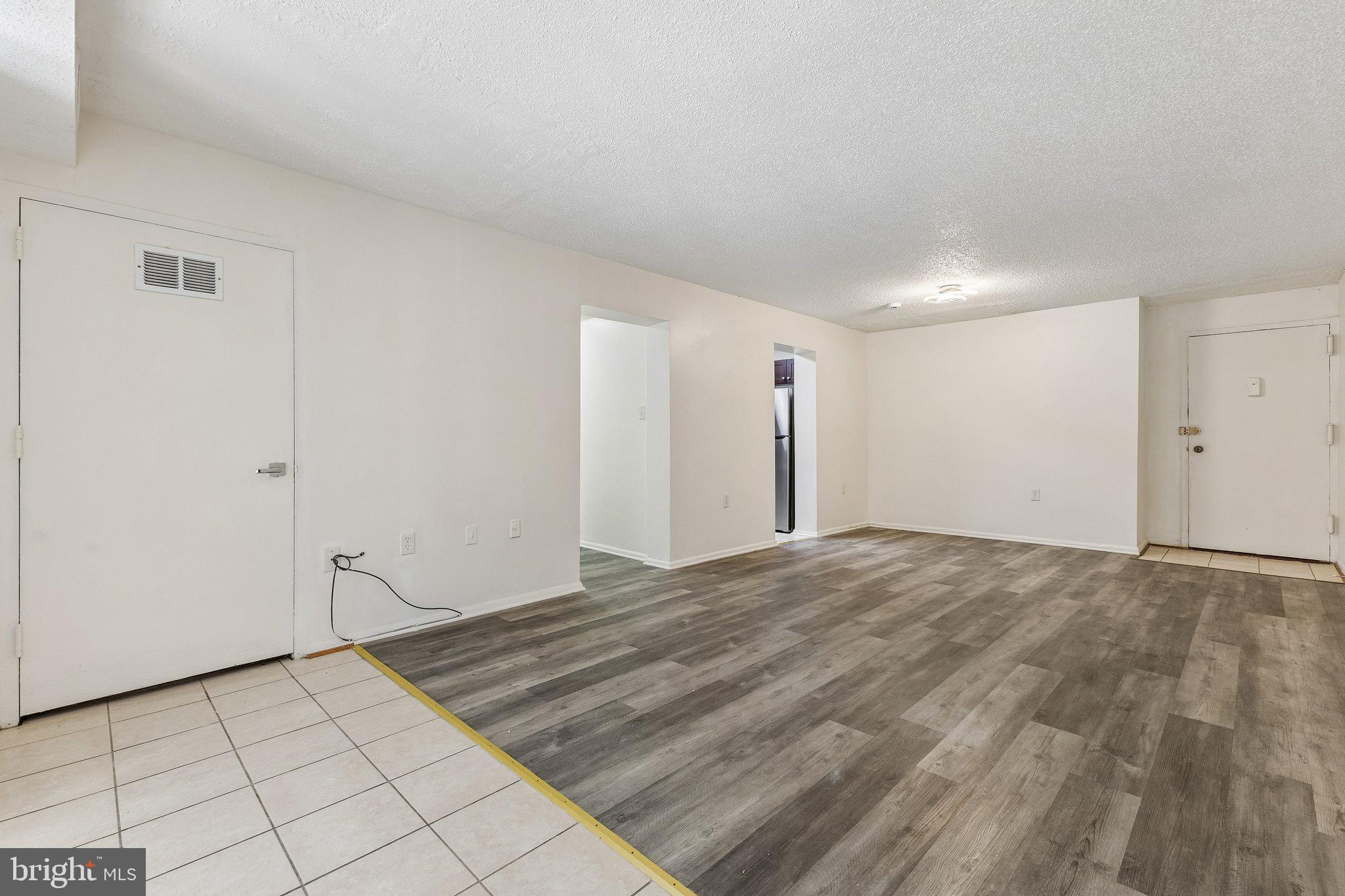 SWANN HILL CONDOMINIUMS - Residential