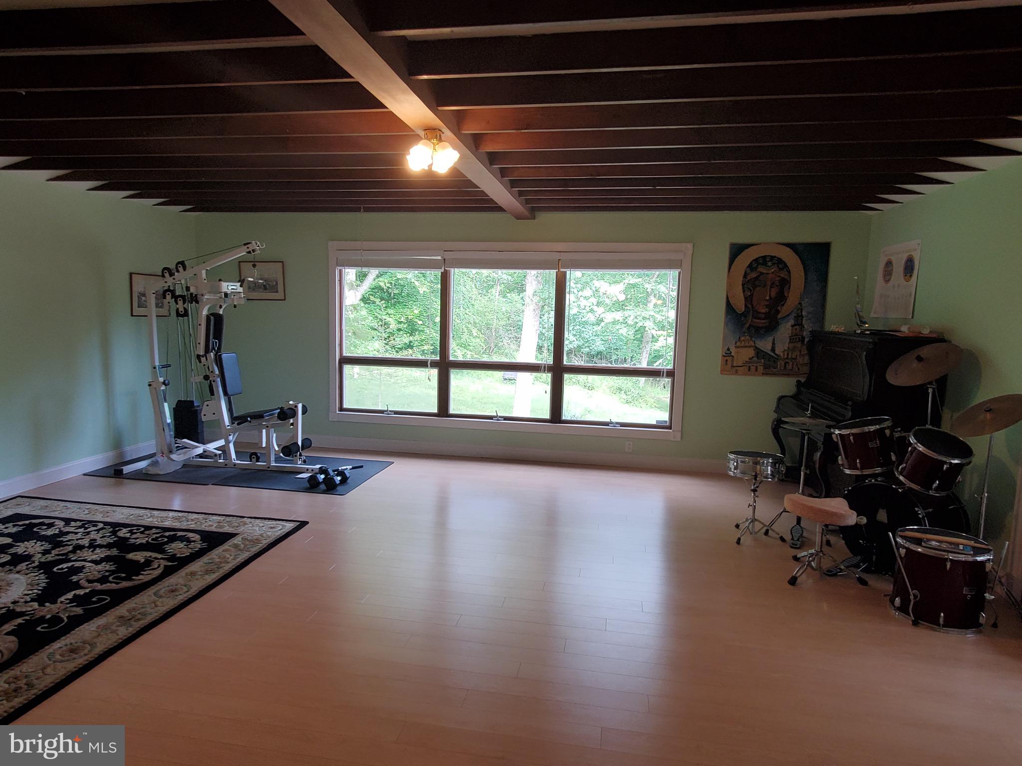 PERRY HALL - Residential