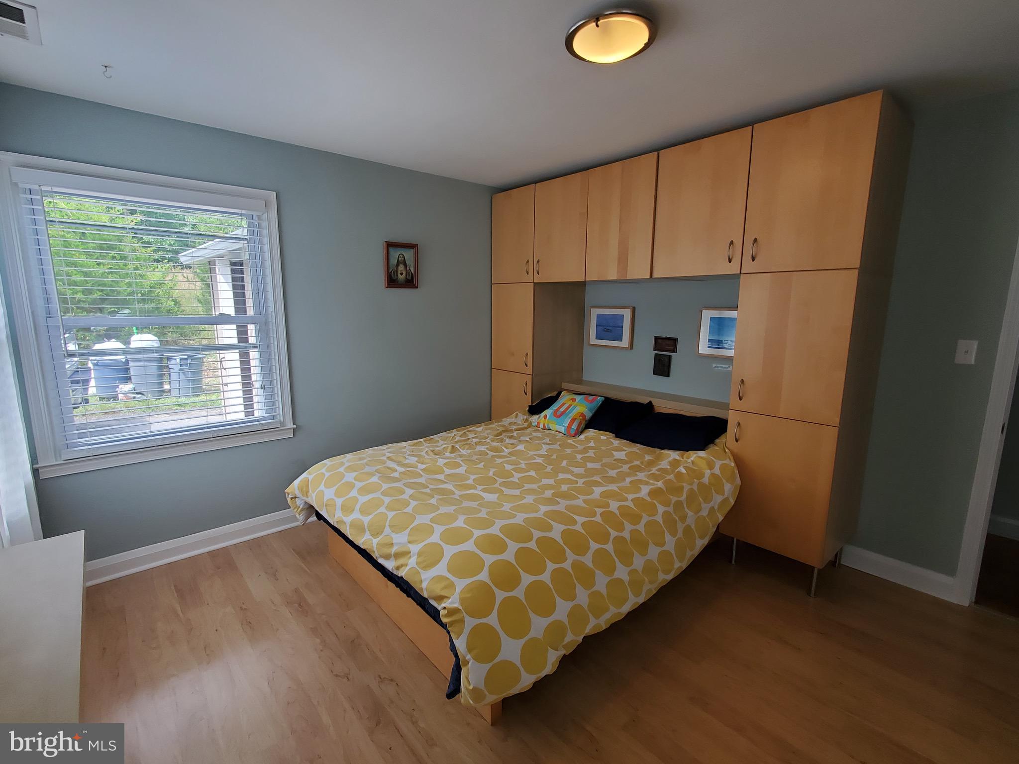 PERRY HALL - Residential