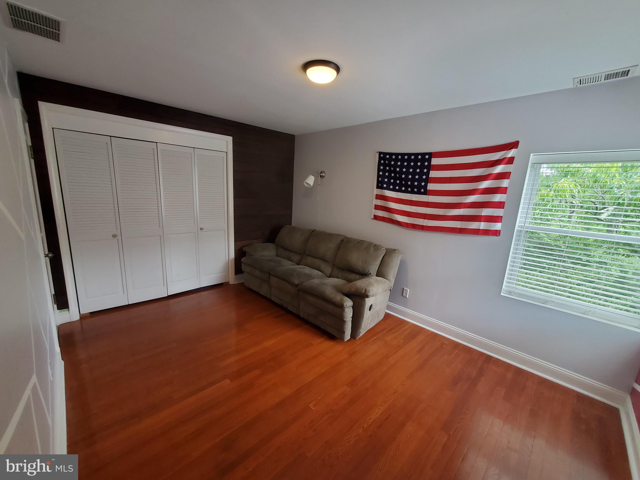 PERRY HALL - Residential