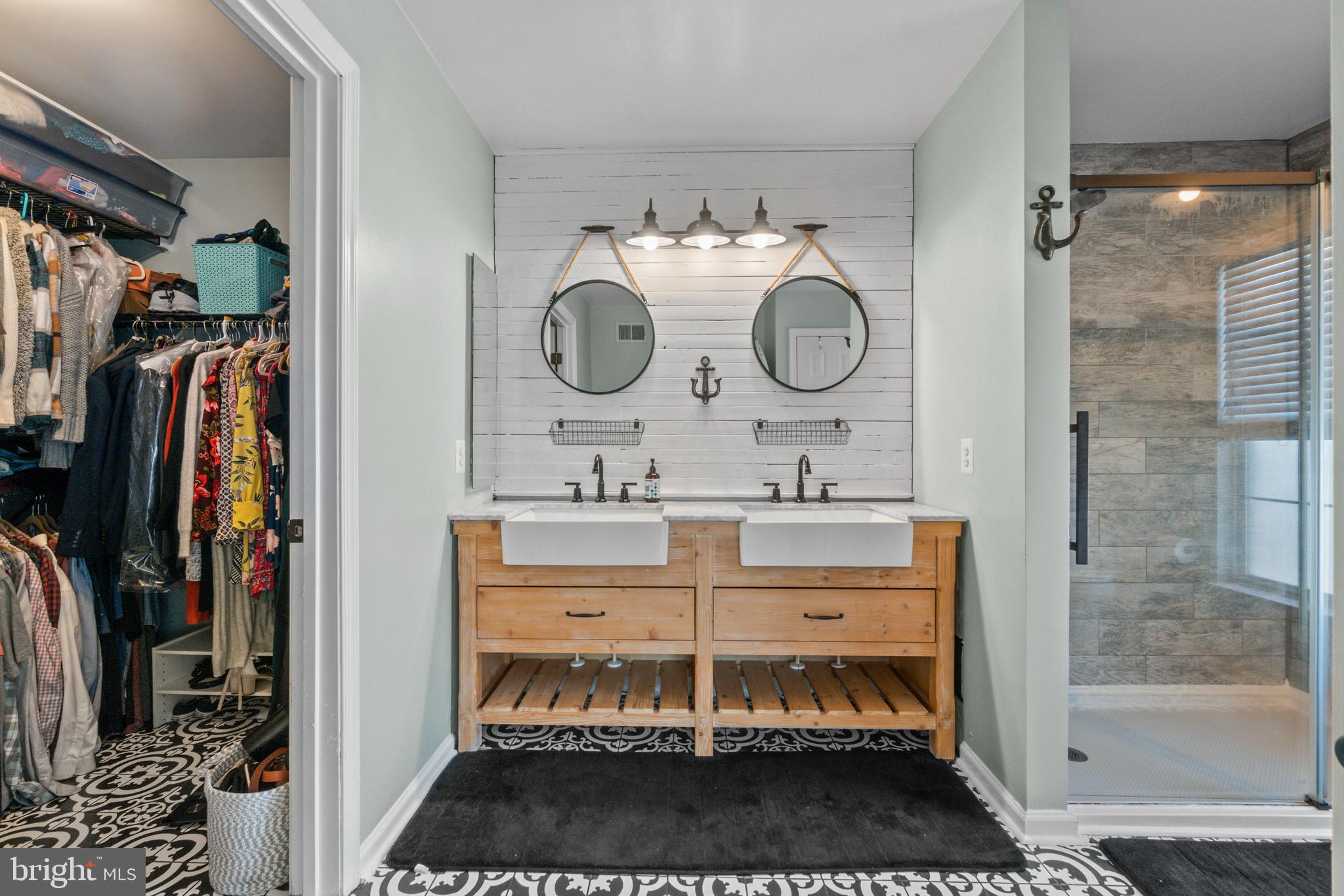 IRWINS CHOICE - Residential