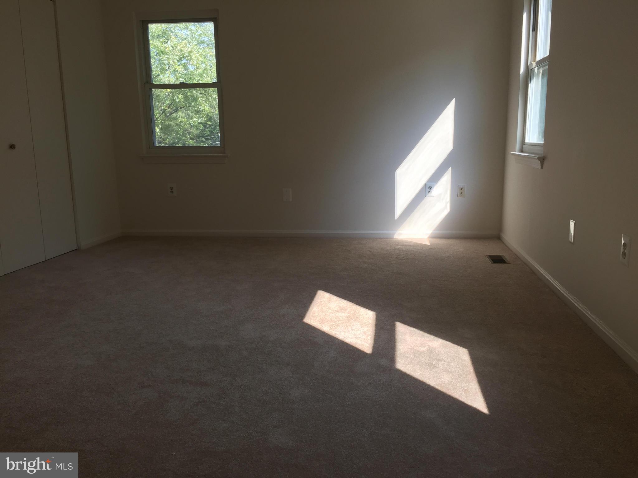 MAPLEWOOD - Residential