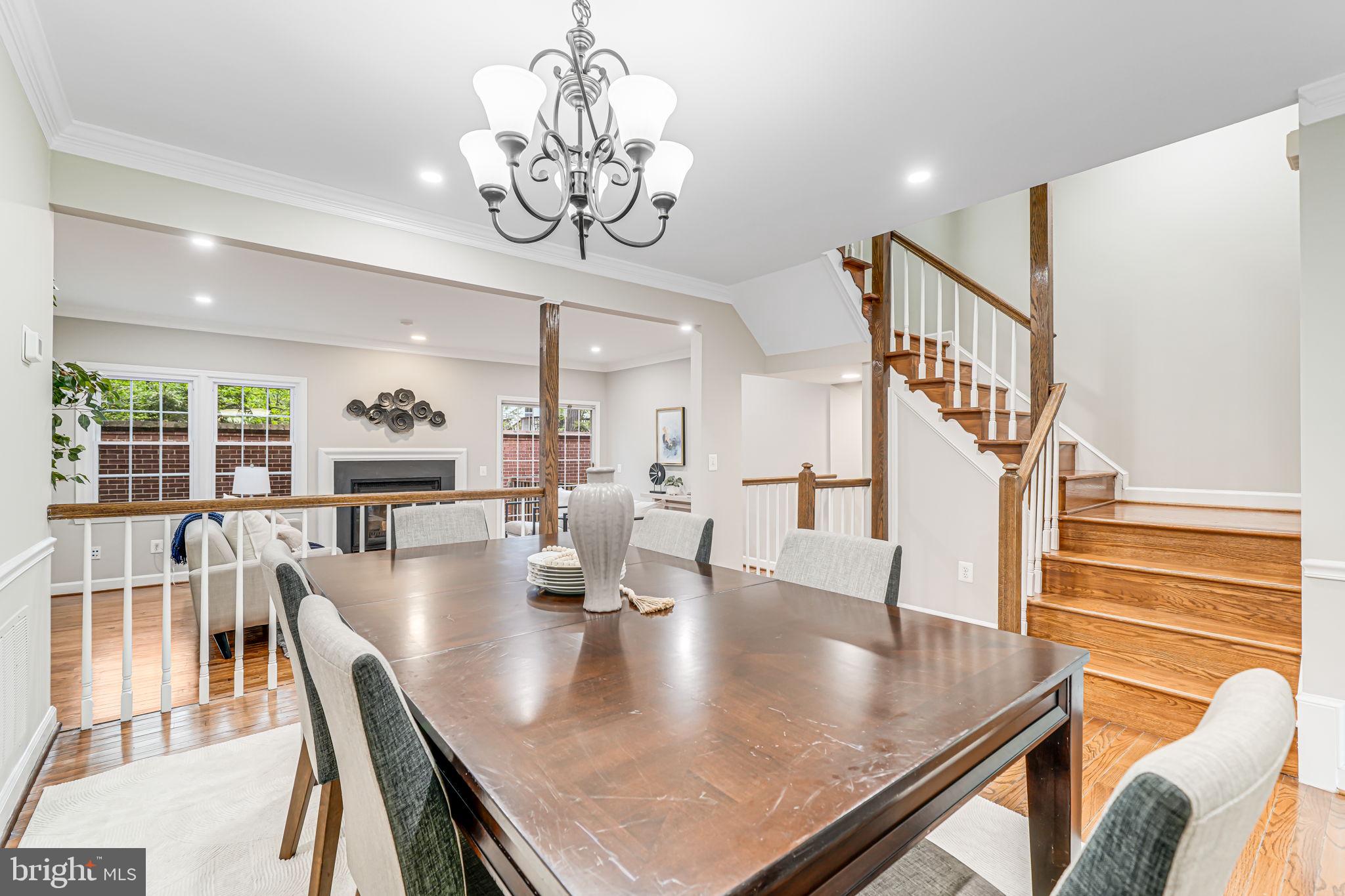 SKYLINE VILLAGE - Residential