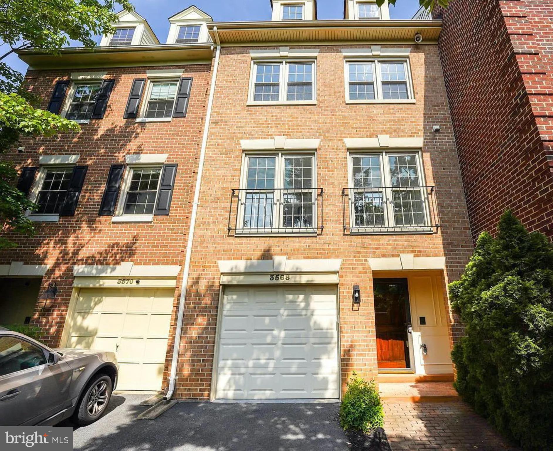 SKYLINE VILLAGE - Residential