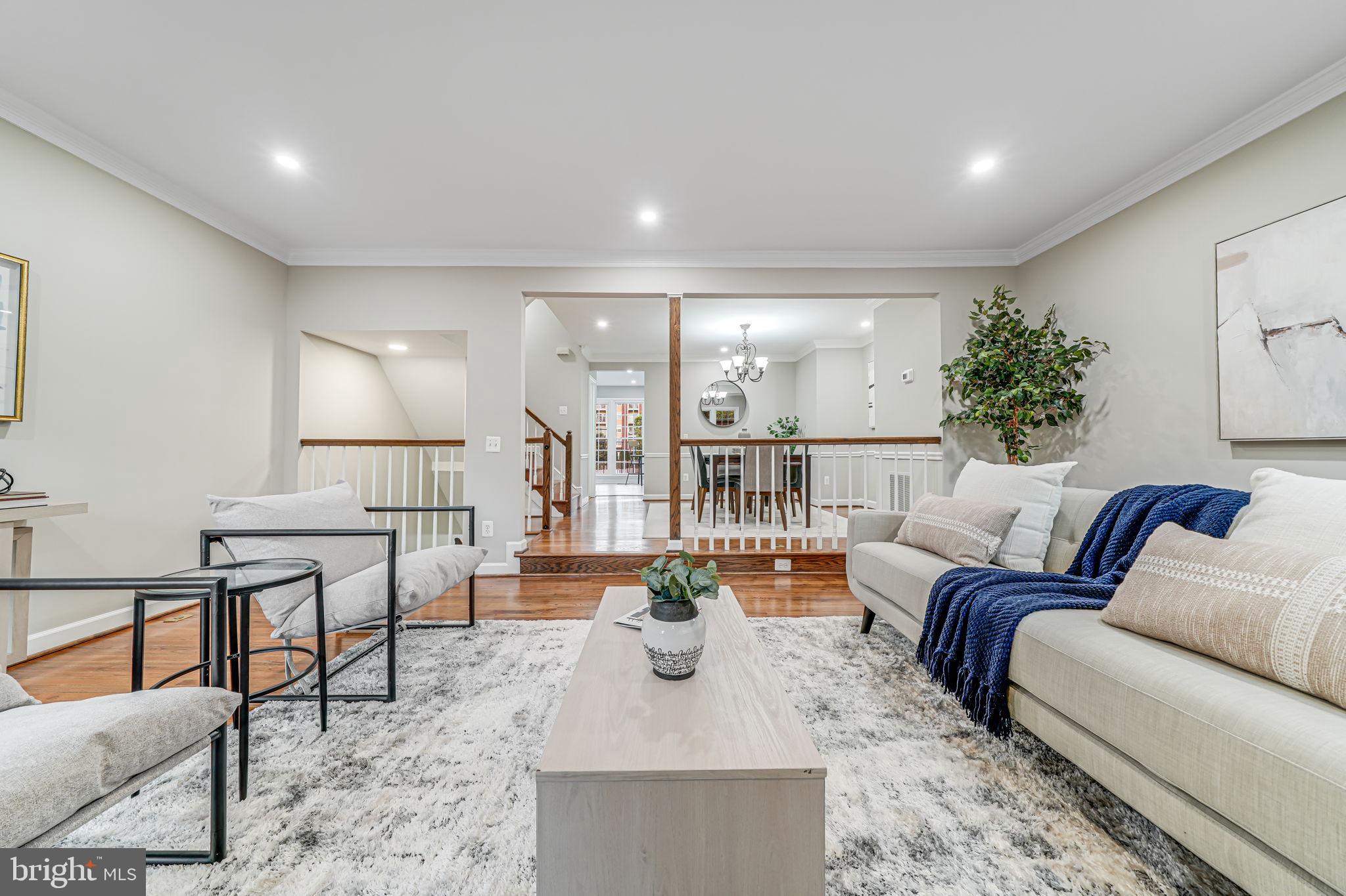 SKYLINE VILLAGE - Residential