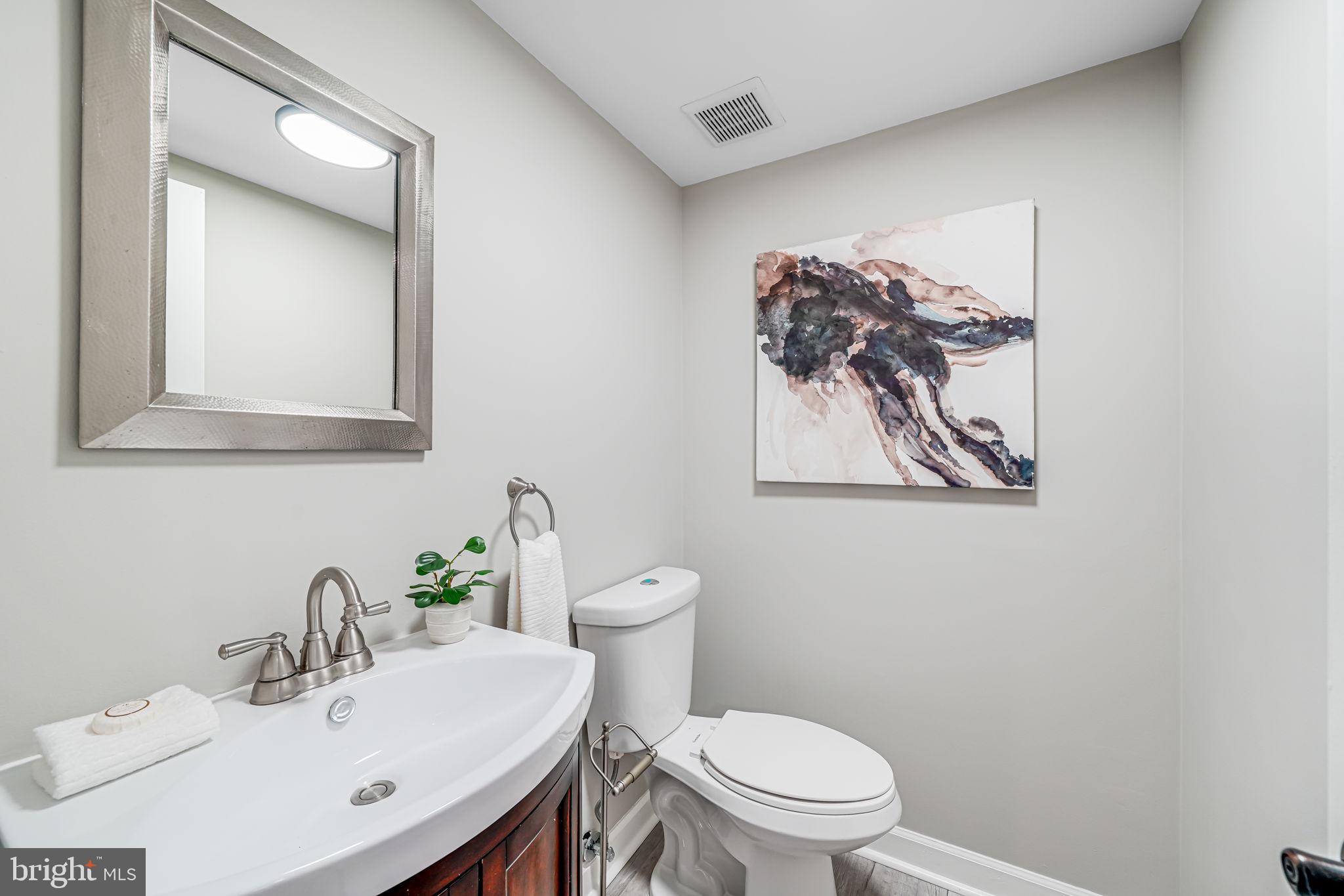 SKYLINE VILLAGE - Residential