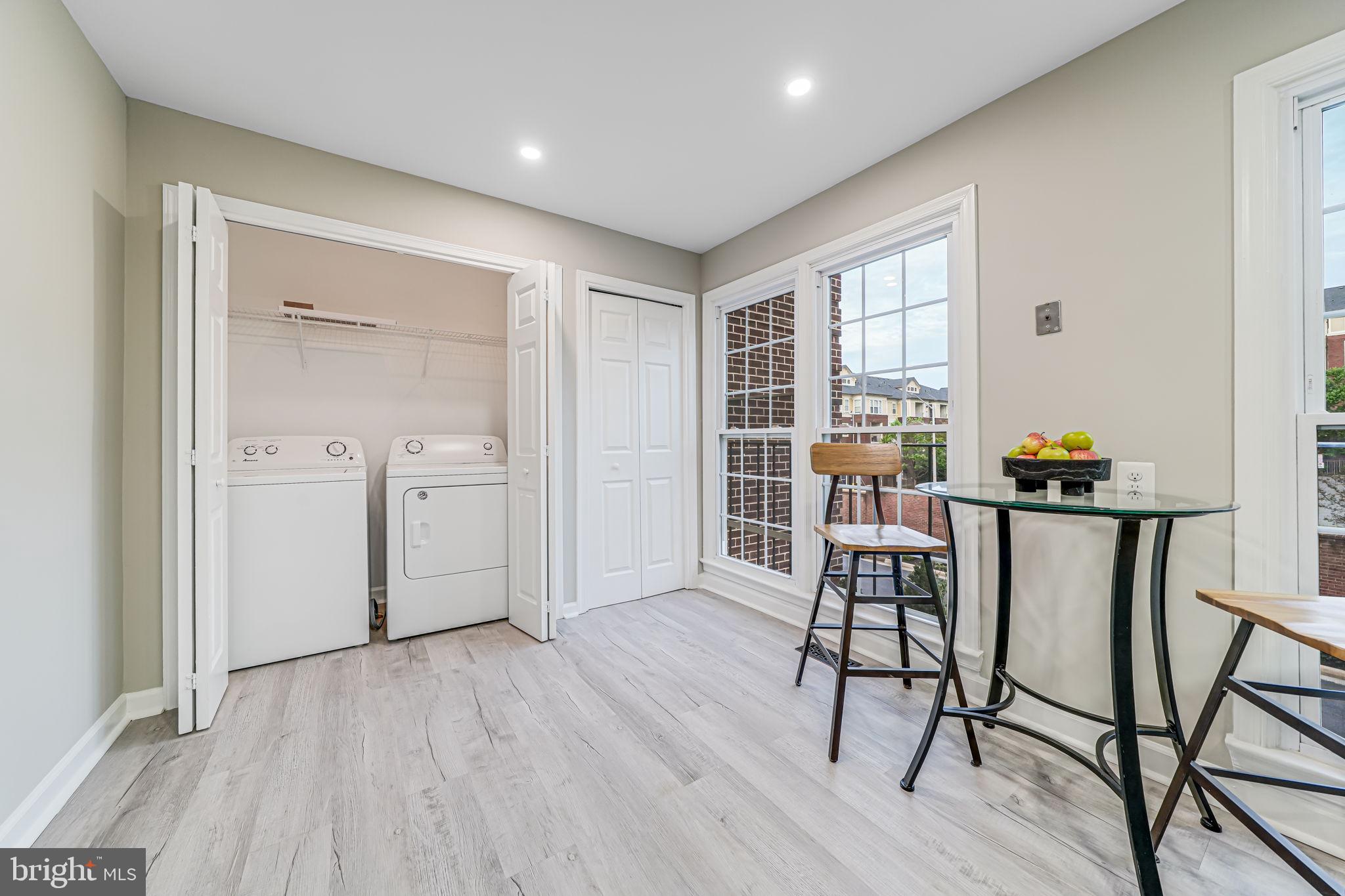 SKYLINE VILLAGE - Residential