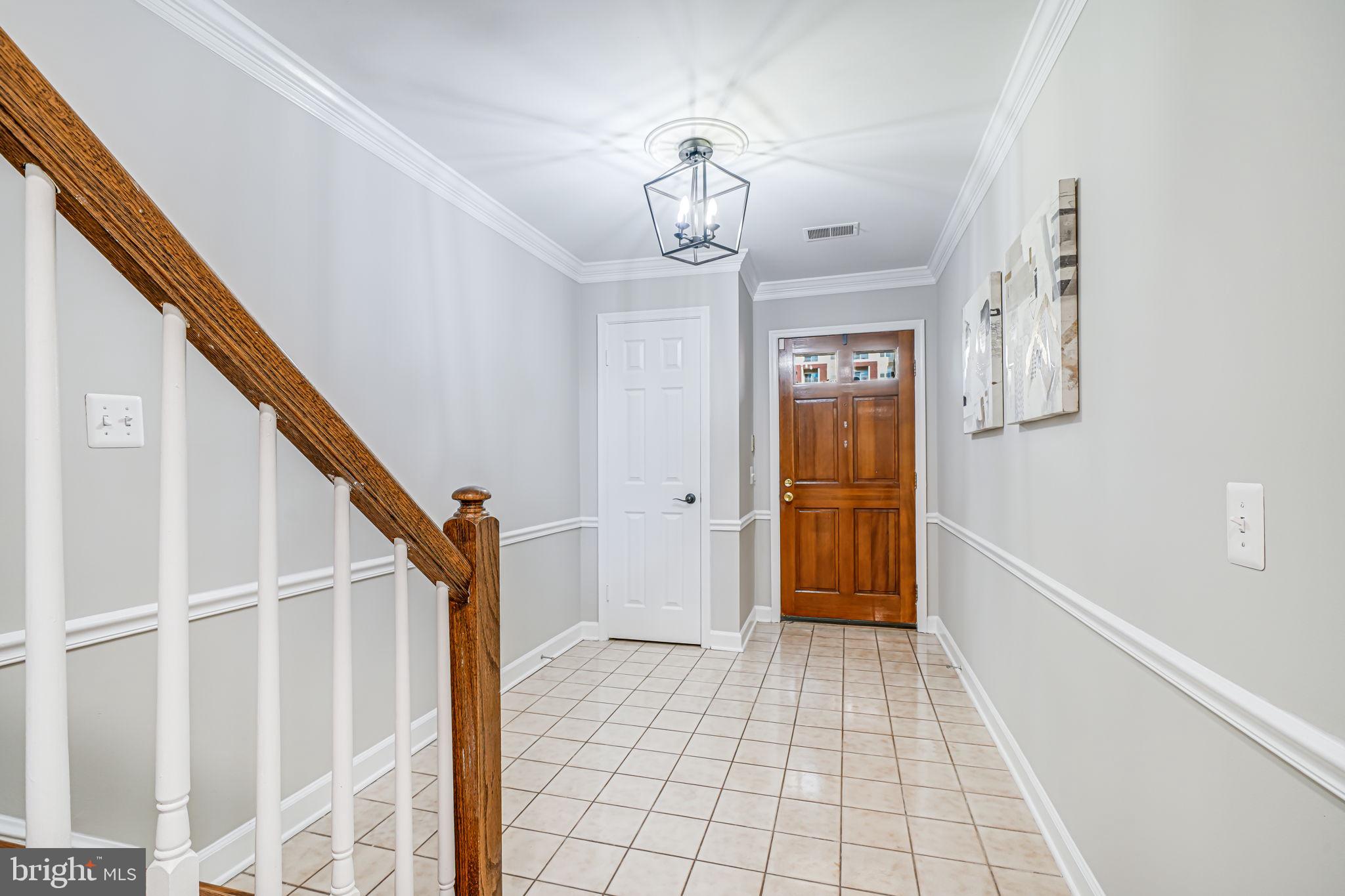 SKYLINE VILLAGE - Residential