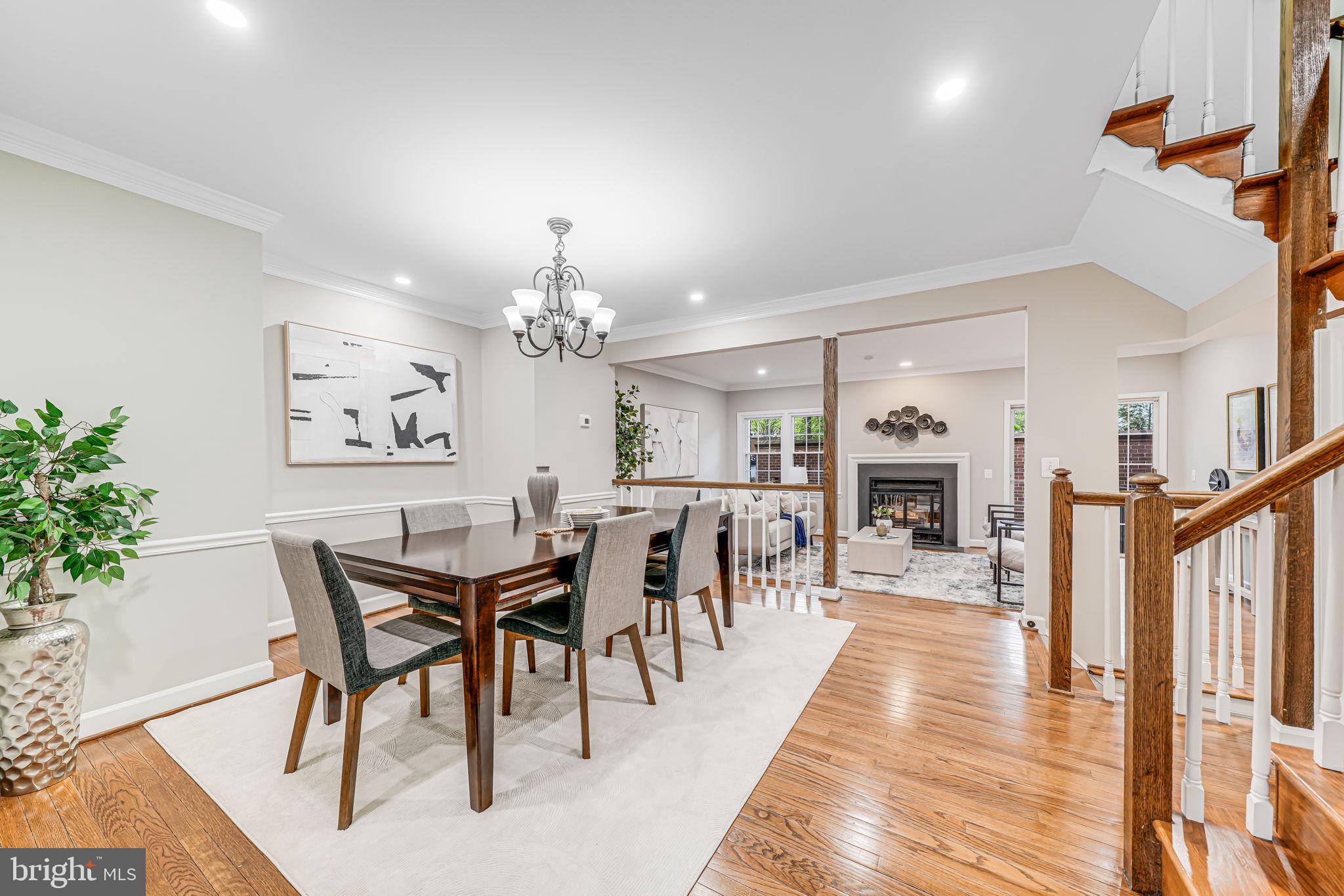 SKYLINE VILLAGE - Residential