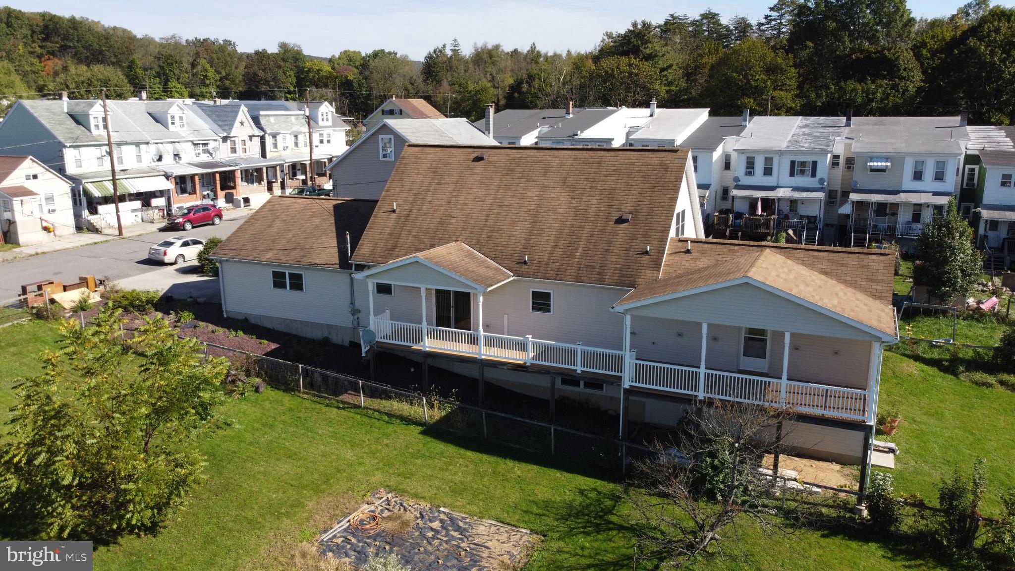 DUTCH HILL - Residential