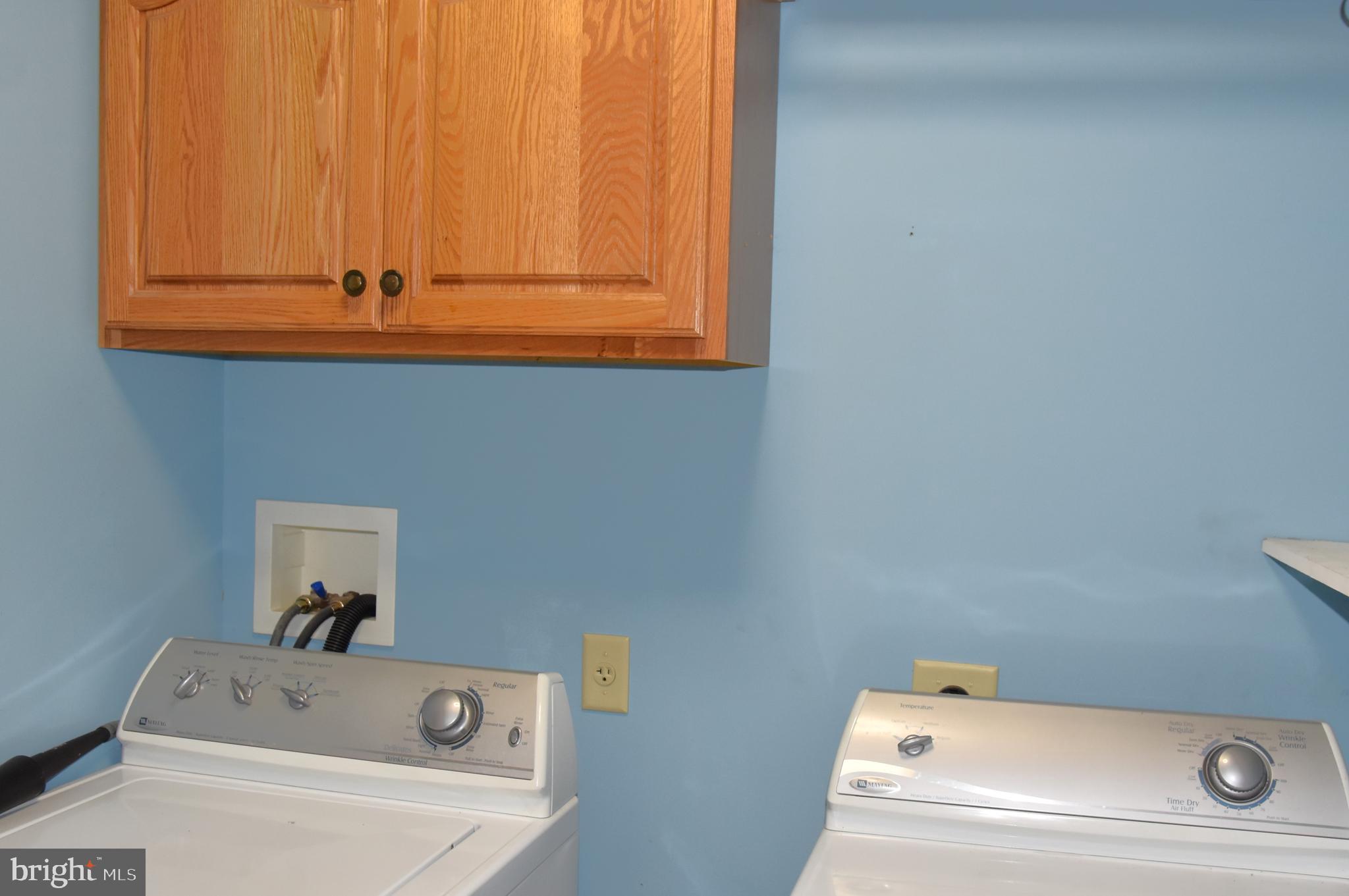 DUTCH HILL - Residential