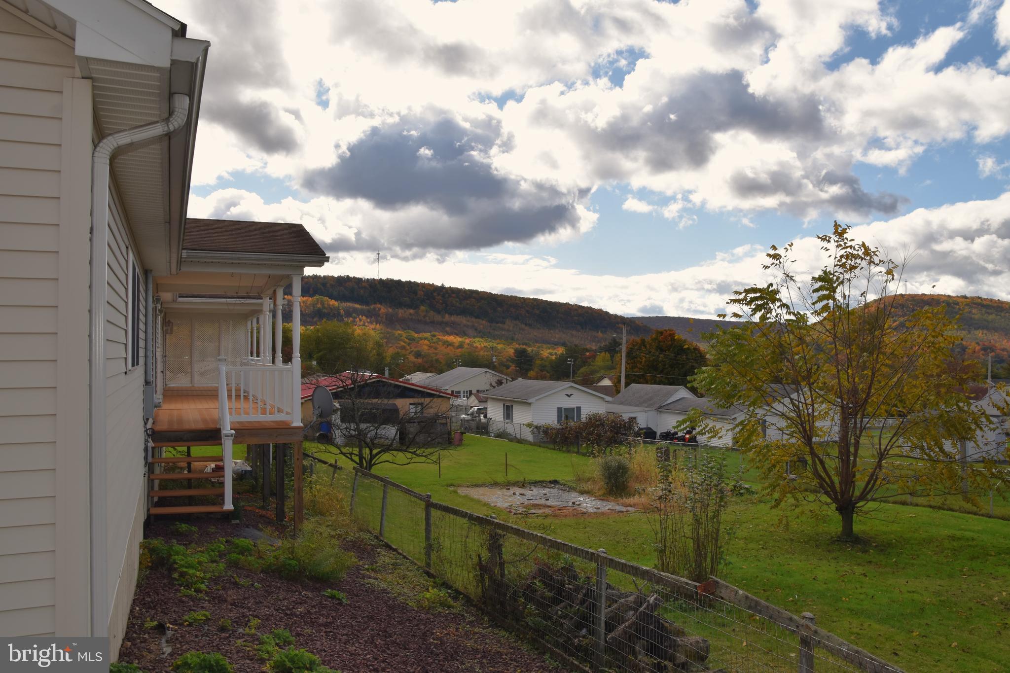 DUTCH HILL - Residential