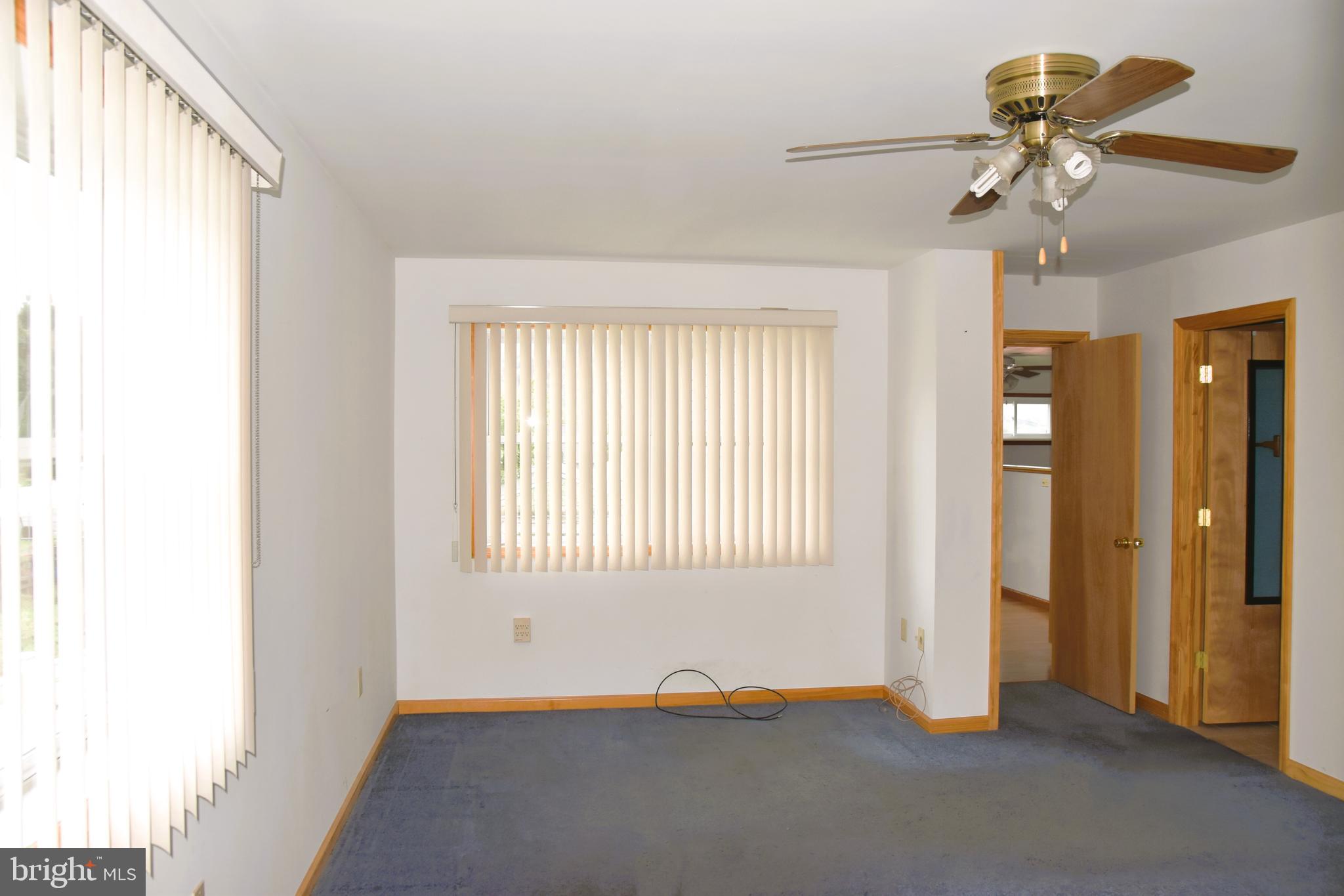 DUTCH HILL - Residential