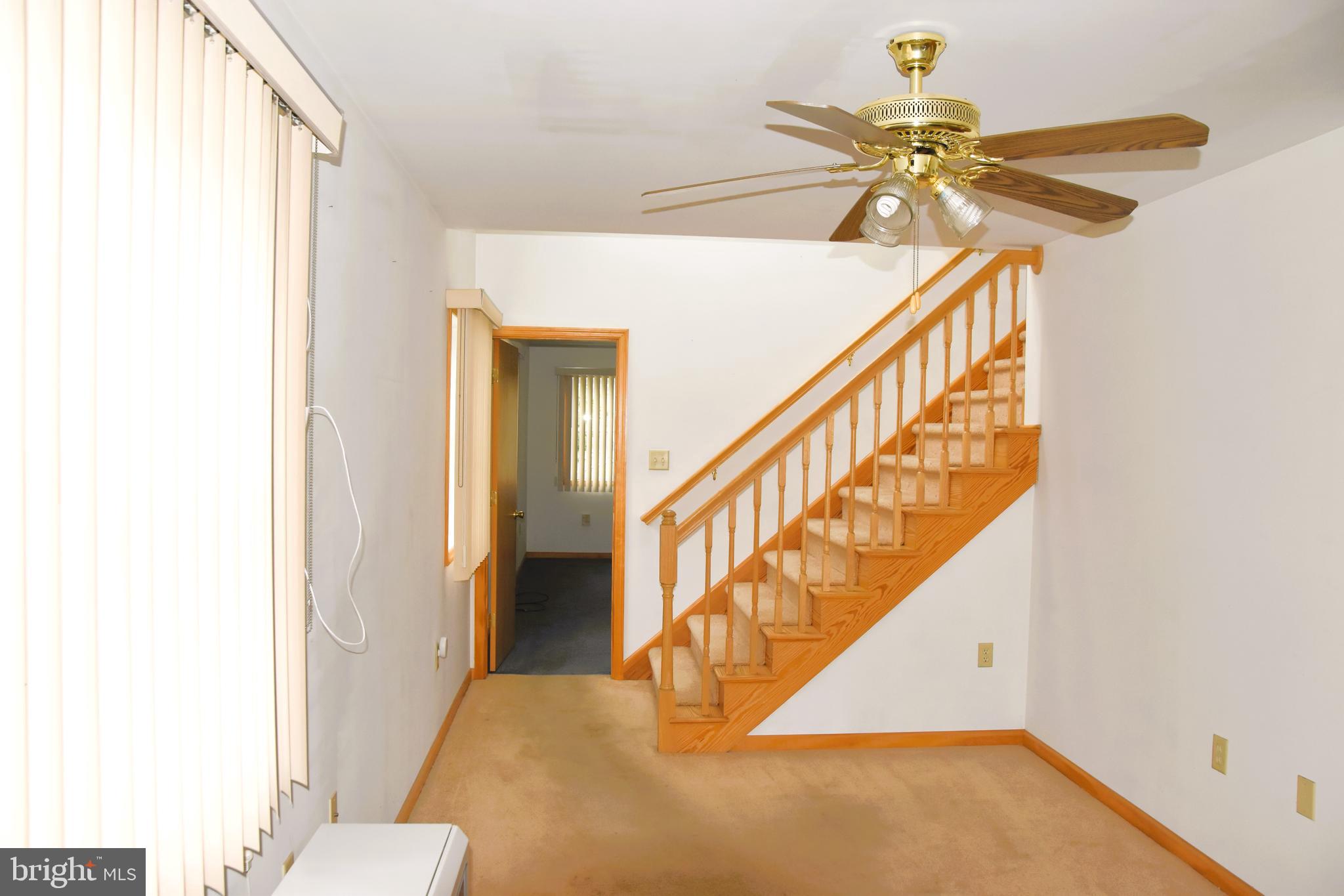 DUTCH HILL - Residential