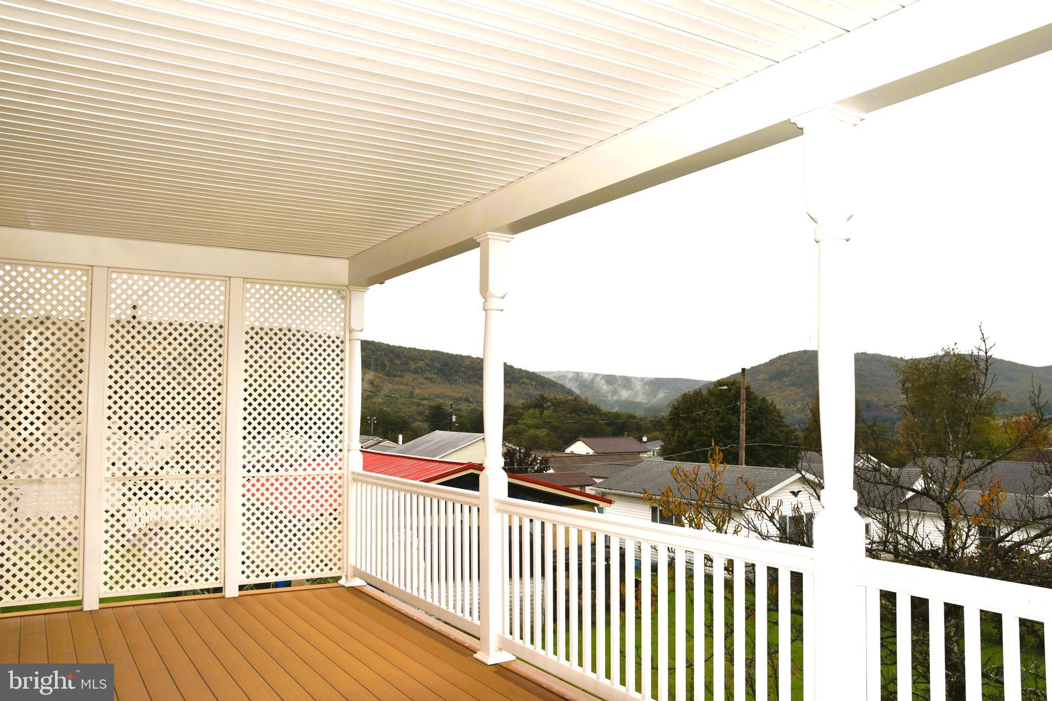 DUTCH HILL - Residential