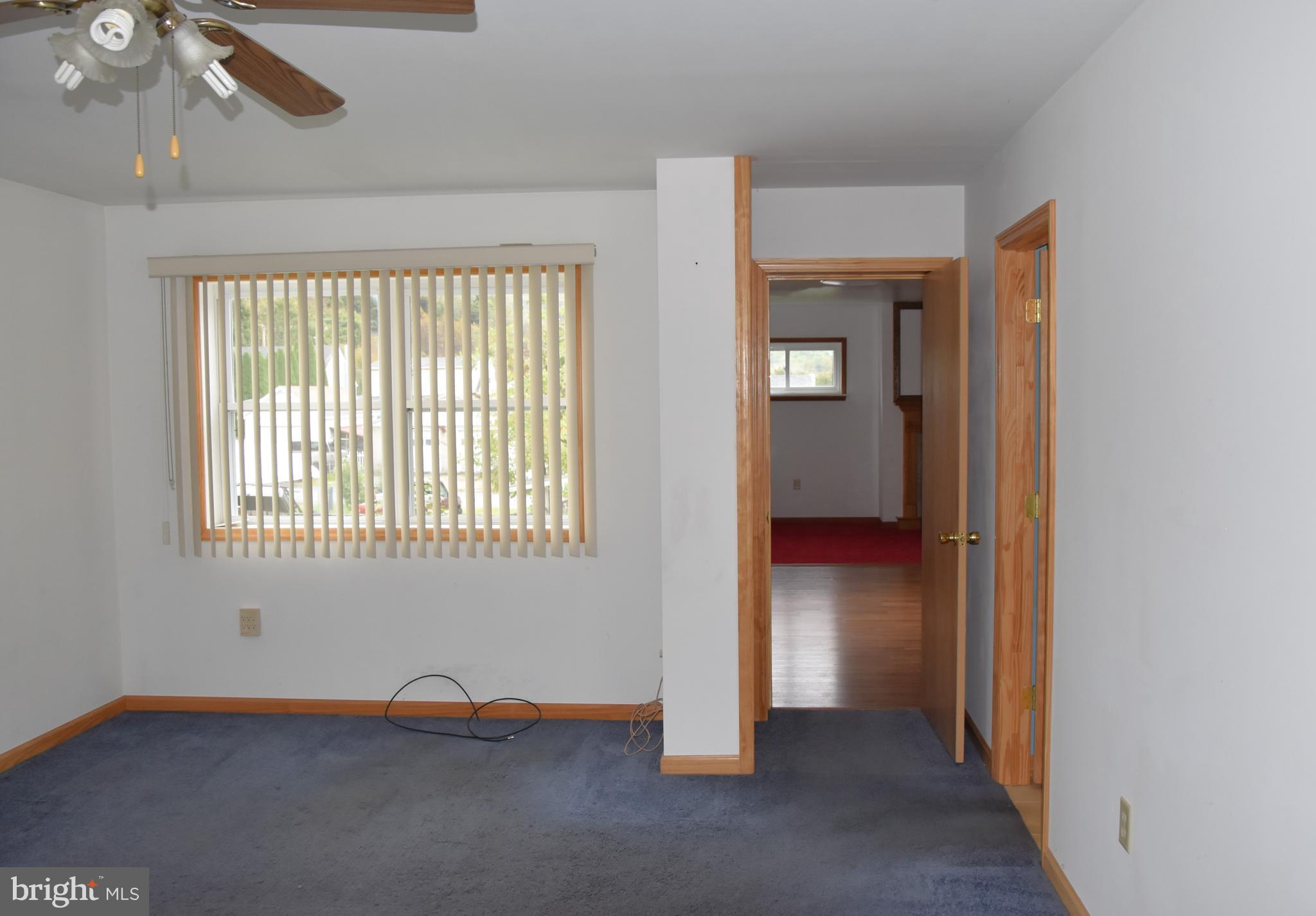 DUTCH HILL - Residential